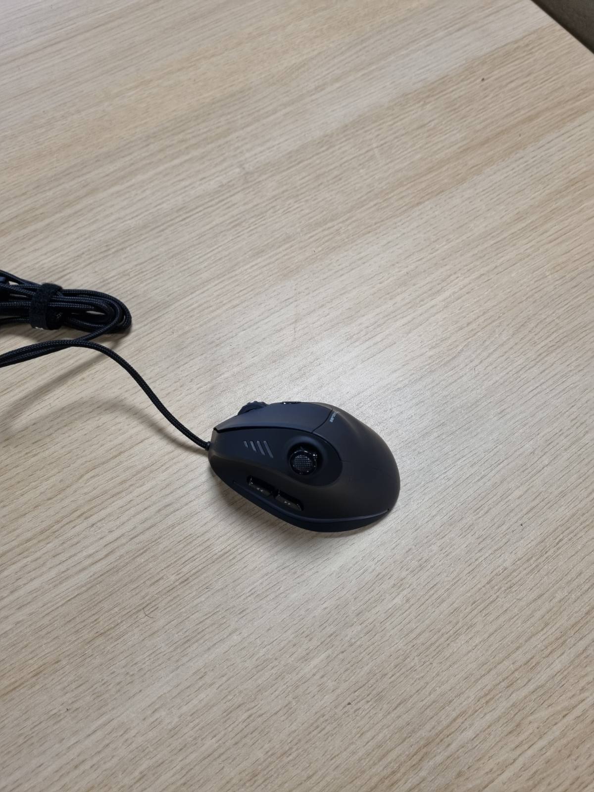 276635 - Zelotes Maus Ergonomik me Levë Drejtimi, 10000 DPI, 11 Butona të Programueshëm, Maus Optik Vertikal për Lojëra USB me Kabllo, për Laptop, Kompjuter, PC, i Zi