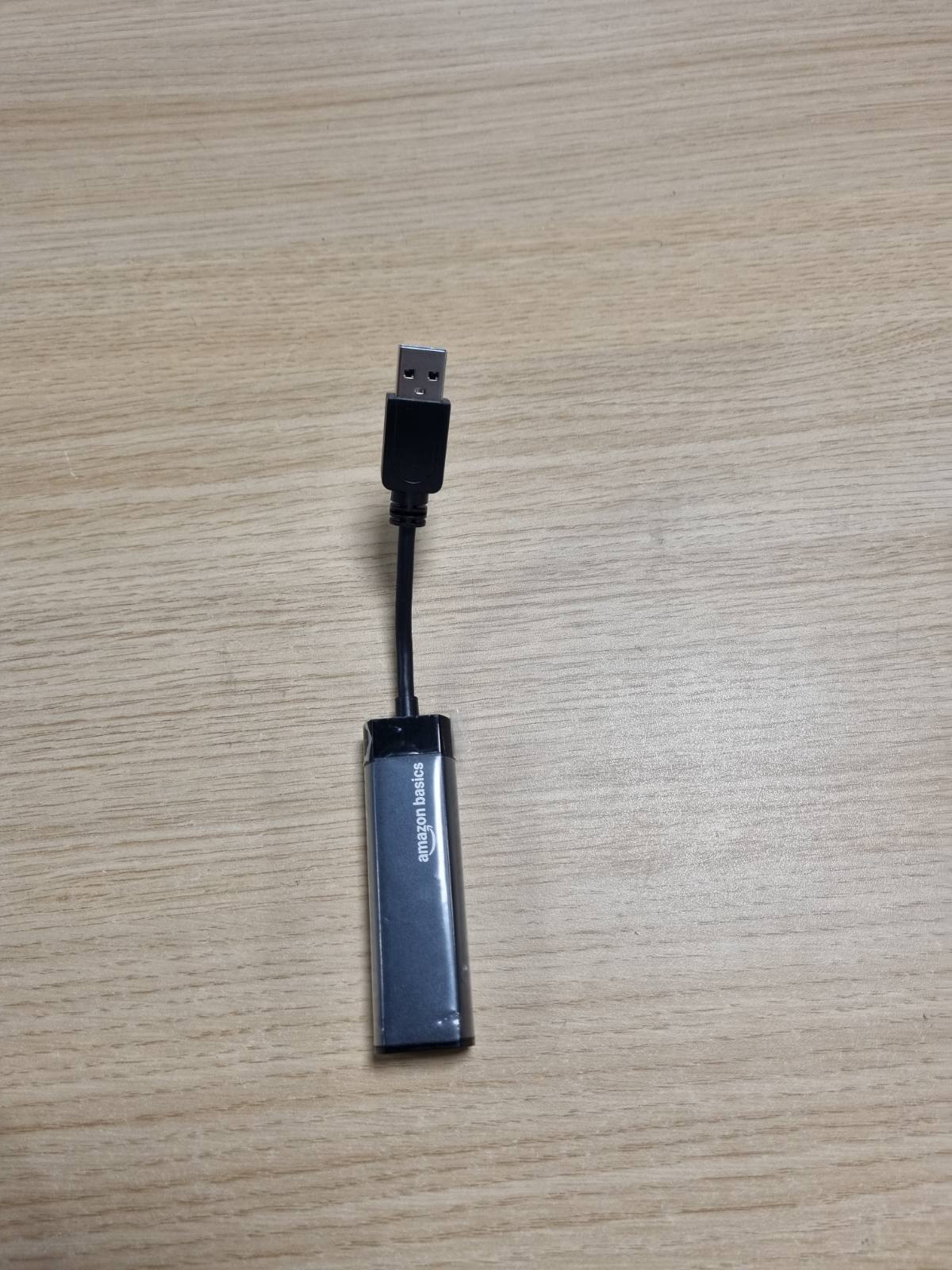 277081 - Amazon Basics Përshtatës interneti USB 3.0 në 10/100/1000 Gigabit Ethernet, i zi, 1 pako