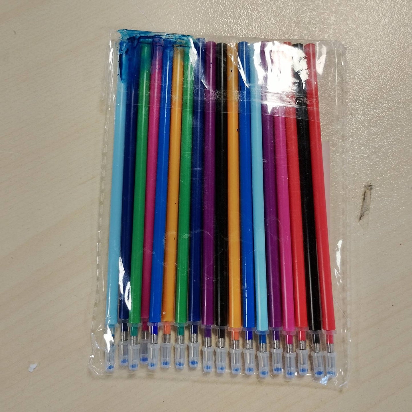 277214 - CAREHABI Set mbushjesh 18 pjesë, i pajtueshëm me stilolapsat Legami, mbushje që fshihen (9 ngjyra), mbushje të ndryshme 0.7 mm, gjatësi shkrimi 185 m