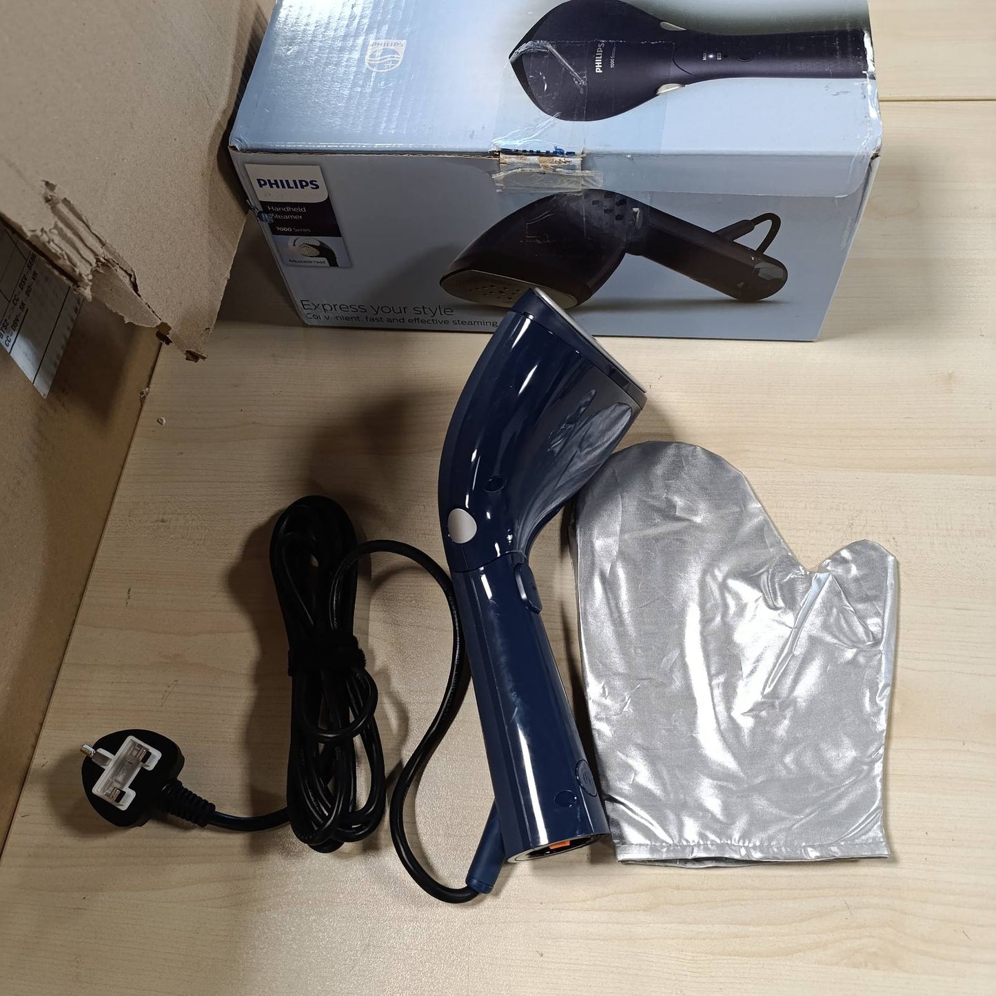 277391 - PHILIPS Avullues dore Seria 7000, 1500W, Avull i vazhdueshëm 28g/min, Rezervuar i shkëputshëm 100ml, STH7020/20