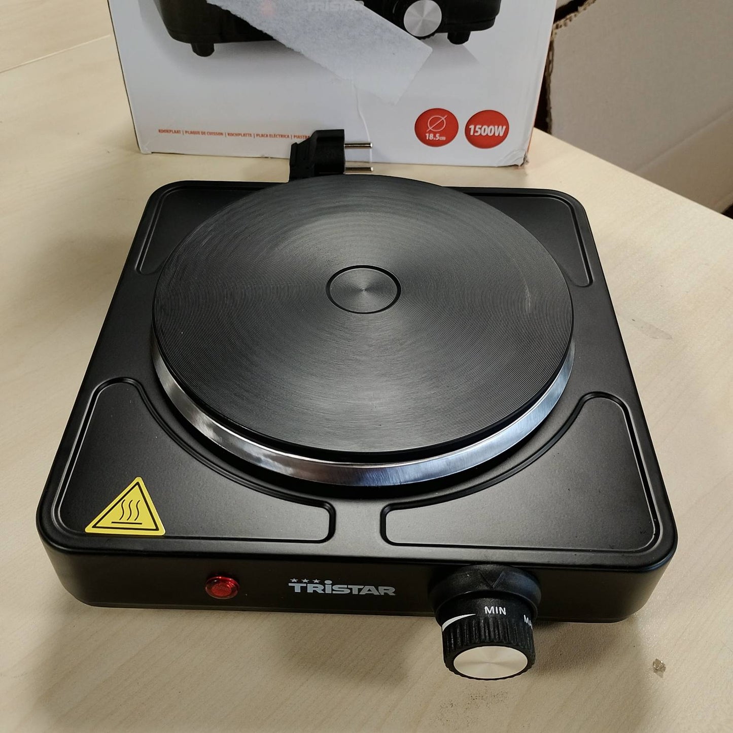 277492 - TRISTAR Pllakë Nxehëse Portative - Me Nxehës të Vetëm, Diametër 18.5 cm, Termostat i Rregullueshëm, 1500 W, Material Alumini, Hekuri