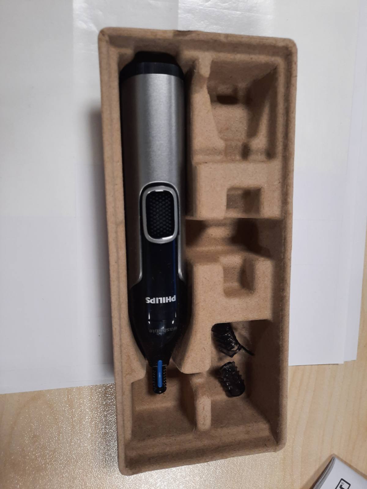 290066 - PHILIPS Prerës hunde Seria 3000, model NT3650/16, prerës hunde, qimesh veshësh dhe vetullash me teknologjinë PrecisionTrim