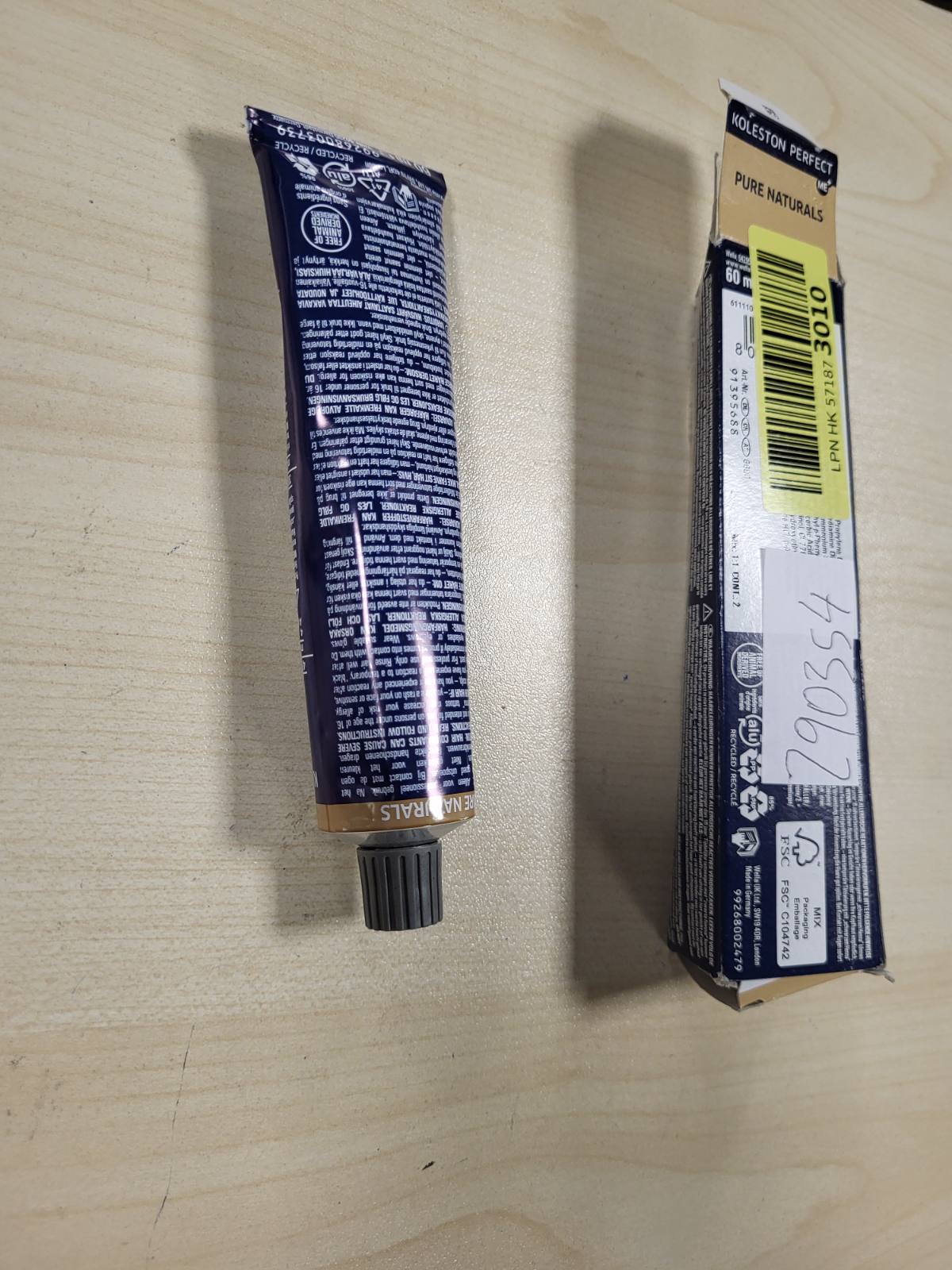 290354 - WELLA PROFESSIONALS - Koleston Perfect Pure Naturals, Ngjyrë e përhershme për flokë, 60ml, mbulim deri në 100% të thinjave, Teknologji Me+ – 8/03 Bjonde e çelët natyrale-e artë