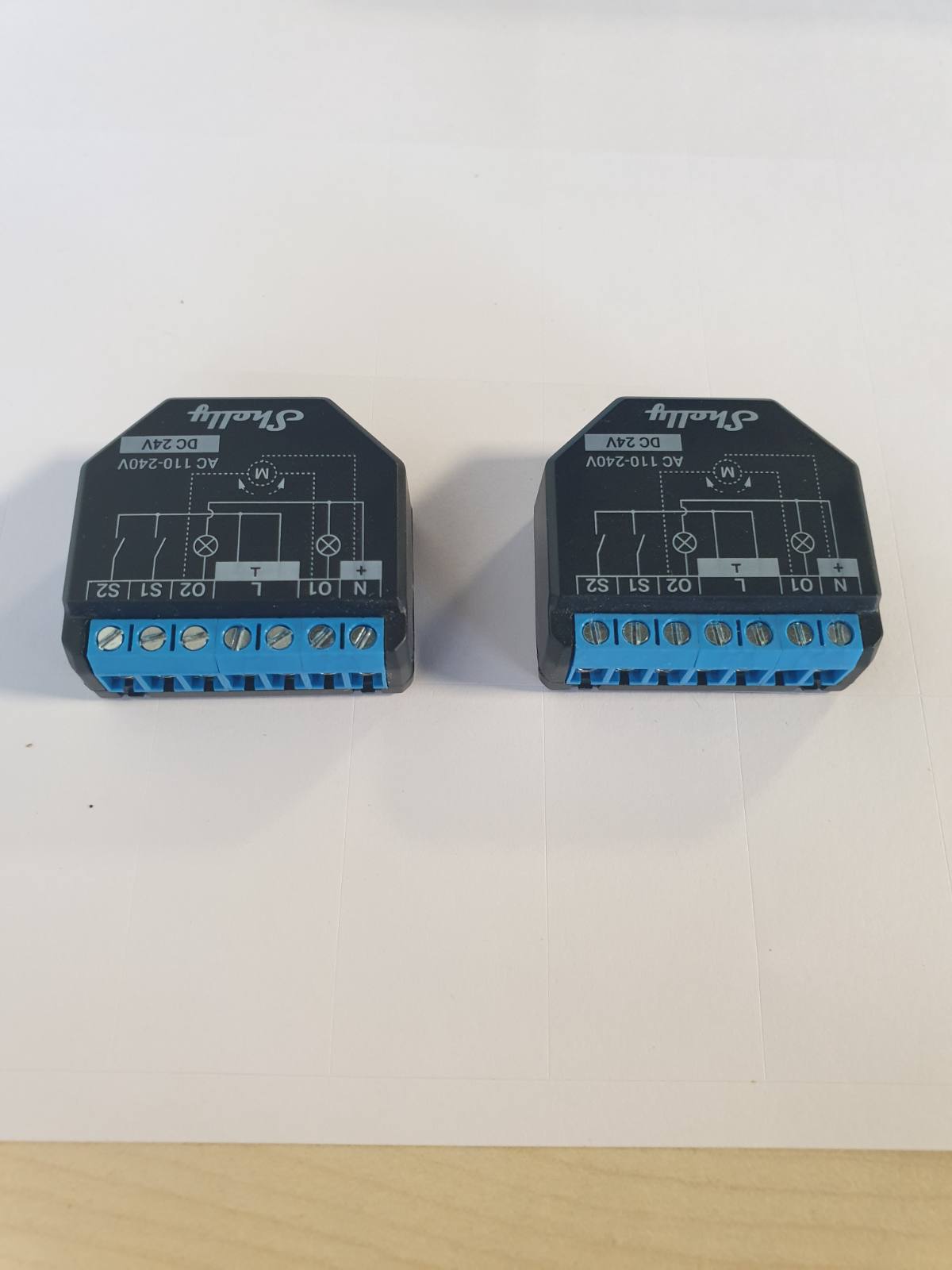 292578 - SHELLY Plus 2PM, Ndërprerës me Stafetë Inteligjente Wi-Fi me 2 Kanale, Automatizim në Shtëpi, Aksesori Google Home Alexa, Aplikacioni iOS Android (Pako me 2 pjesë)