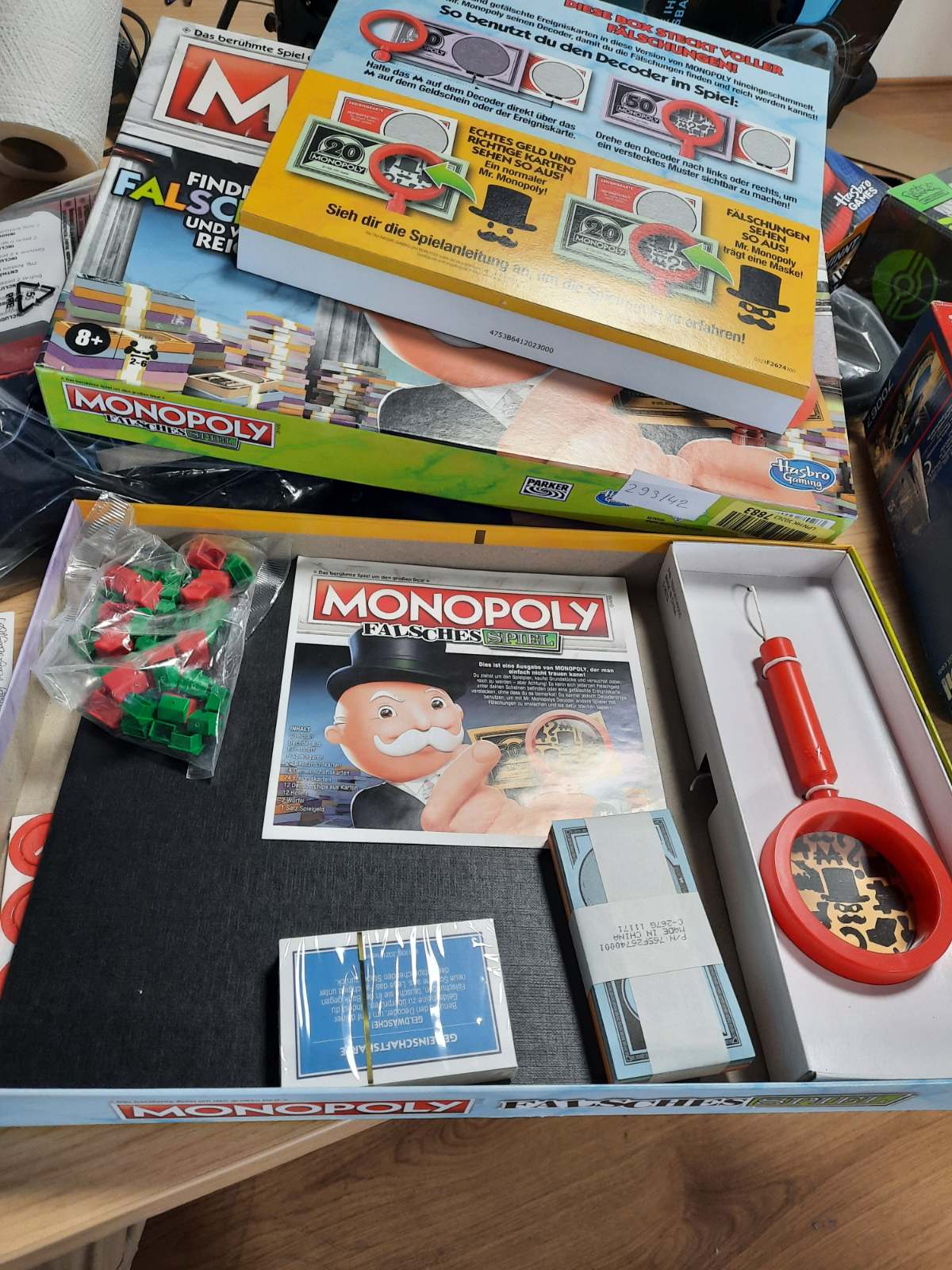 293142 - MONOPOLY F2674100 Lojë tavoline për familje dhe fëmijë, për 2-6 lojtarë, shumëngjyrëshe, madhësi e vetme