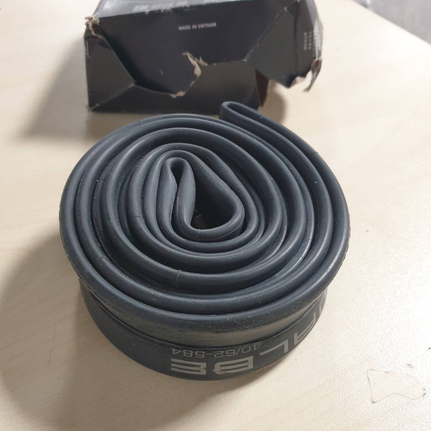 294568 - SCHWALBE Tub 'AV 21 AP Air Plus', 27,5x1,50-2,25 (40/62-584), IB AGV 40 mm