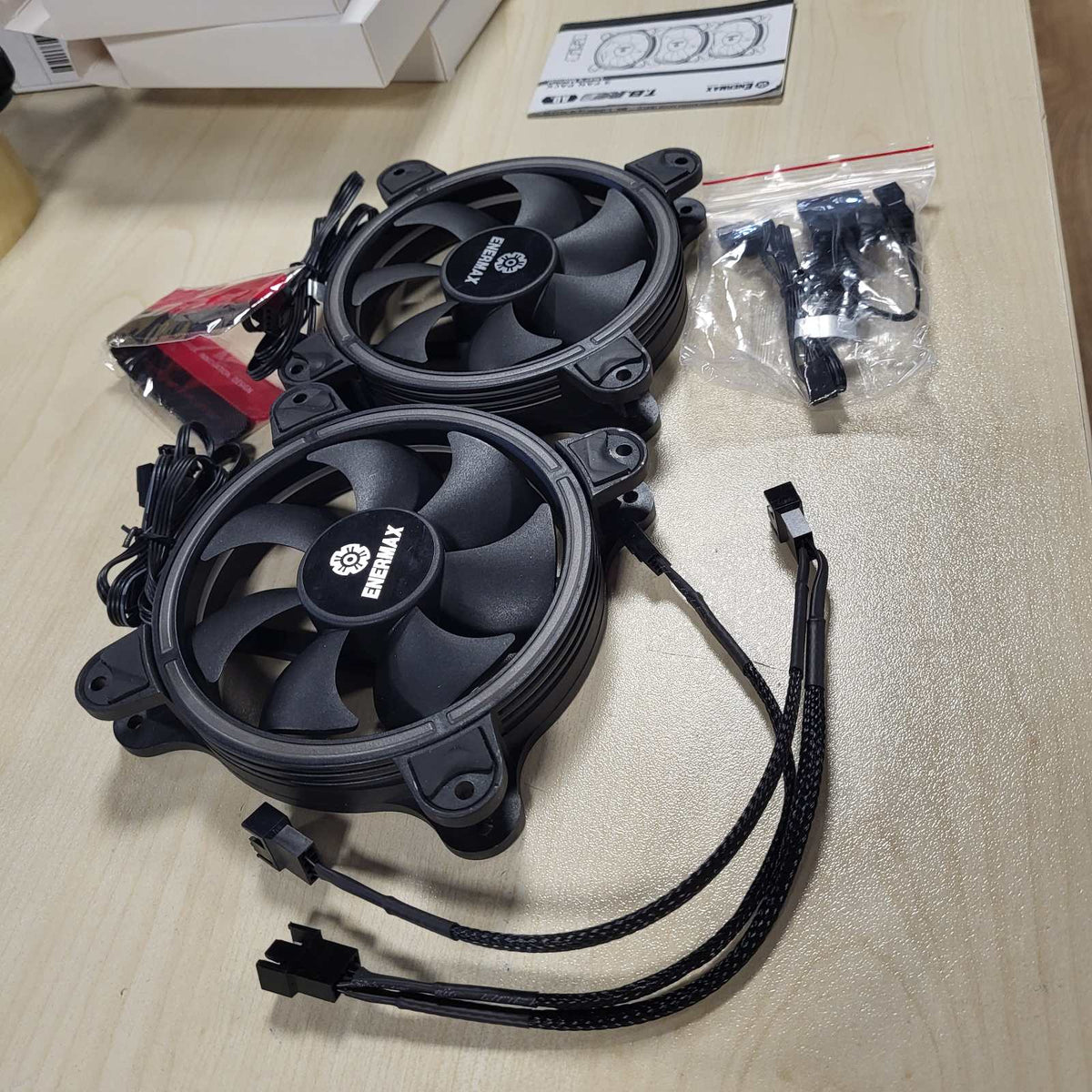 295182 - ENERMAX Pako ventilatorësh 120*120 TB RGB AD 3 (me ndriçim)