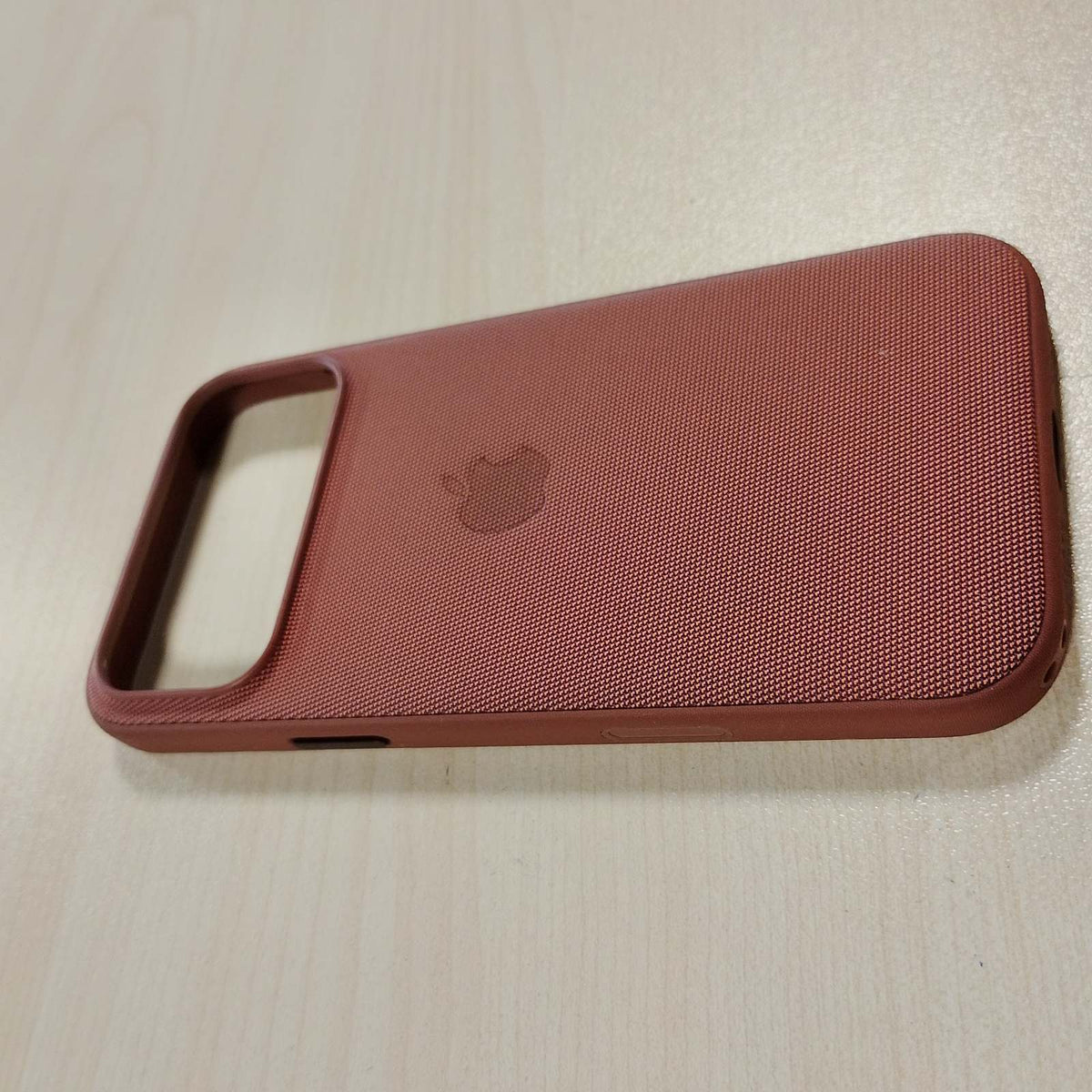 295547 - APPLE Mbështjellëse Tech Woven prej pëlhure me MagSafe për iPhone 17 Pro Max – siena