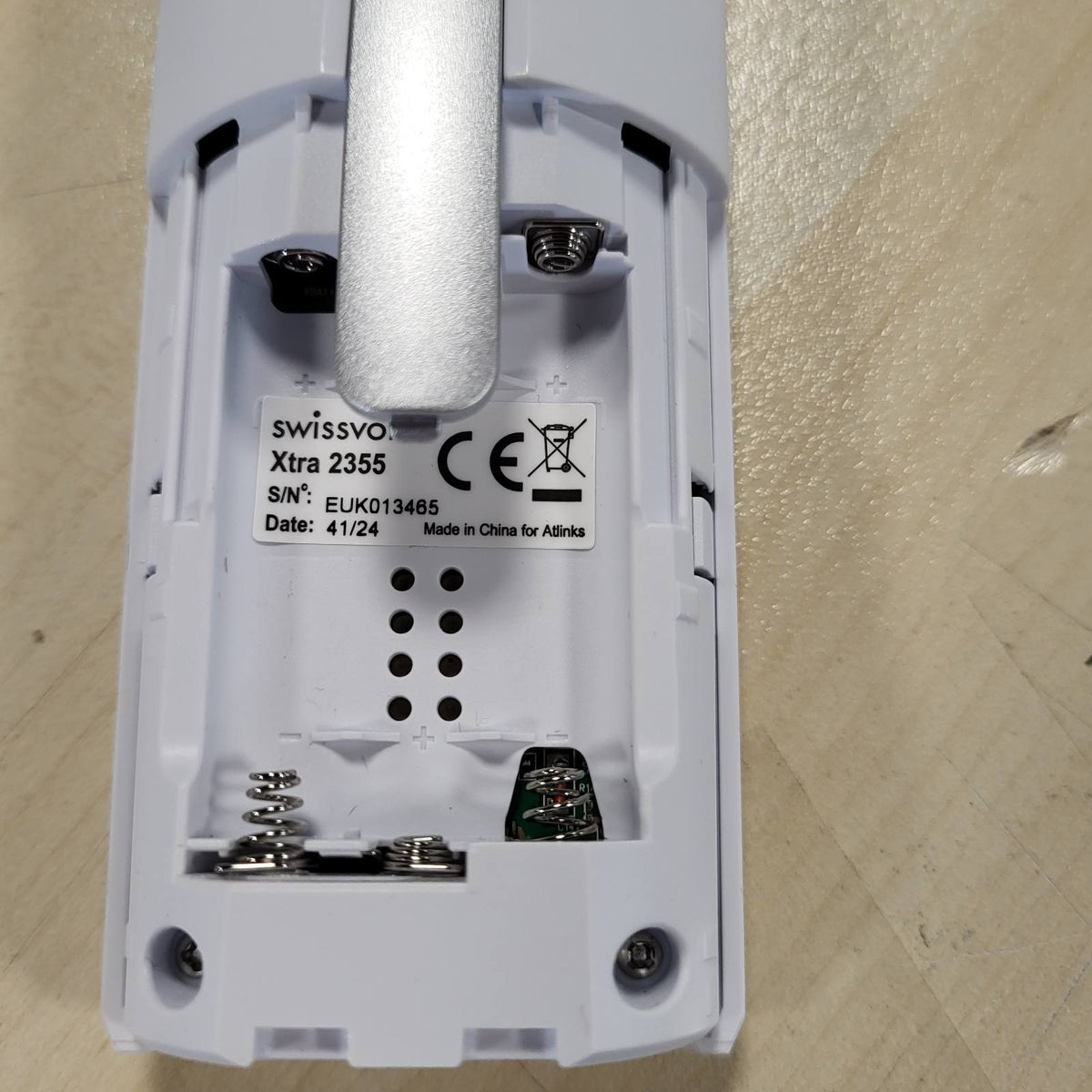 295607 - SWISSVOICE Xtra 2355 DECT Telefon shtëpiak pa tel, butona të mëdhenj, sekretari telefonike, përforcim audio, zile të larta, i pajtueshëm me aparate dëgjimi, bllokim thirrjesh, i bardhë