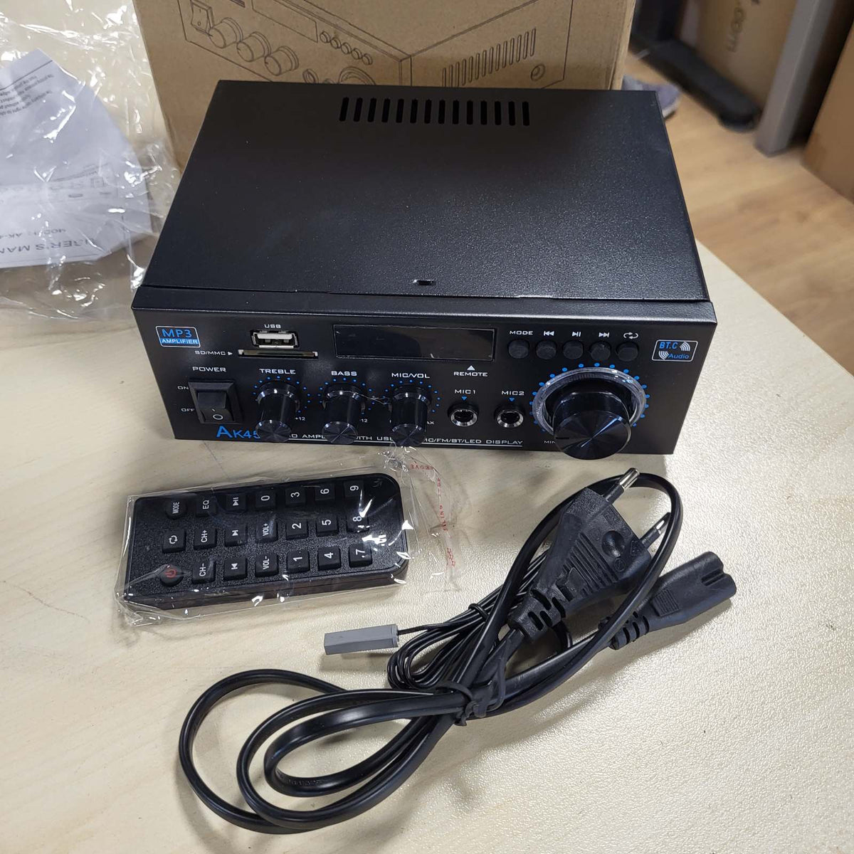 295739 - KKMOL Amplifikator Mini HiFi AK45, Stereo Bluetooth, 12V/220V, 400W, 2 kanale, me USB dhe Kartë SD