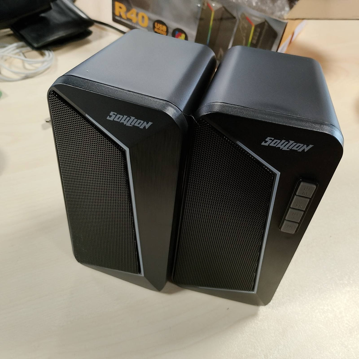 296020 - SOULION Altoparlantë kompjuteri R40, 2.0, energji USB, ndriçim, Bluetooth 5.3, tingull rrethues, për PC, laptopë, tableta, telefona inteligjentë