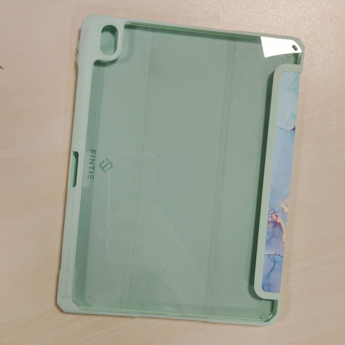 296253 - Fintie Mbrojtëse për iPad Air 11" M4/M3/M2 (2026/2025/2024), iPad Air Gjenerata e 5-të/Gjenerata e 4-të (2022/2020) 10.9", Mbrojtëse e hollë hibride kundër goditjeve me mbulesë të pasme transparente dhe mbajtëse lapsash - Jeshile e artë