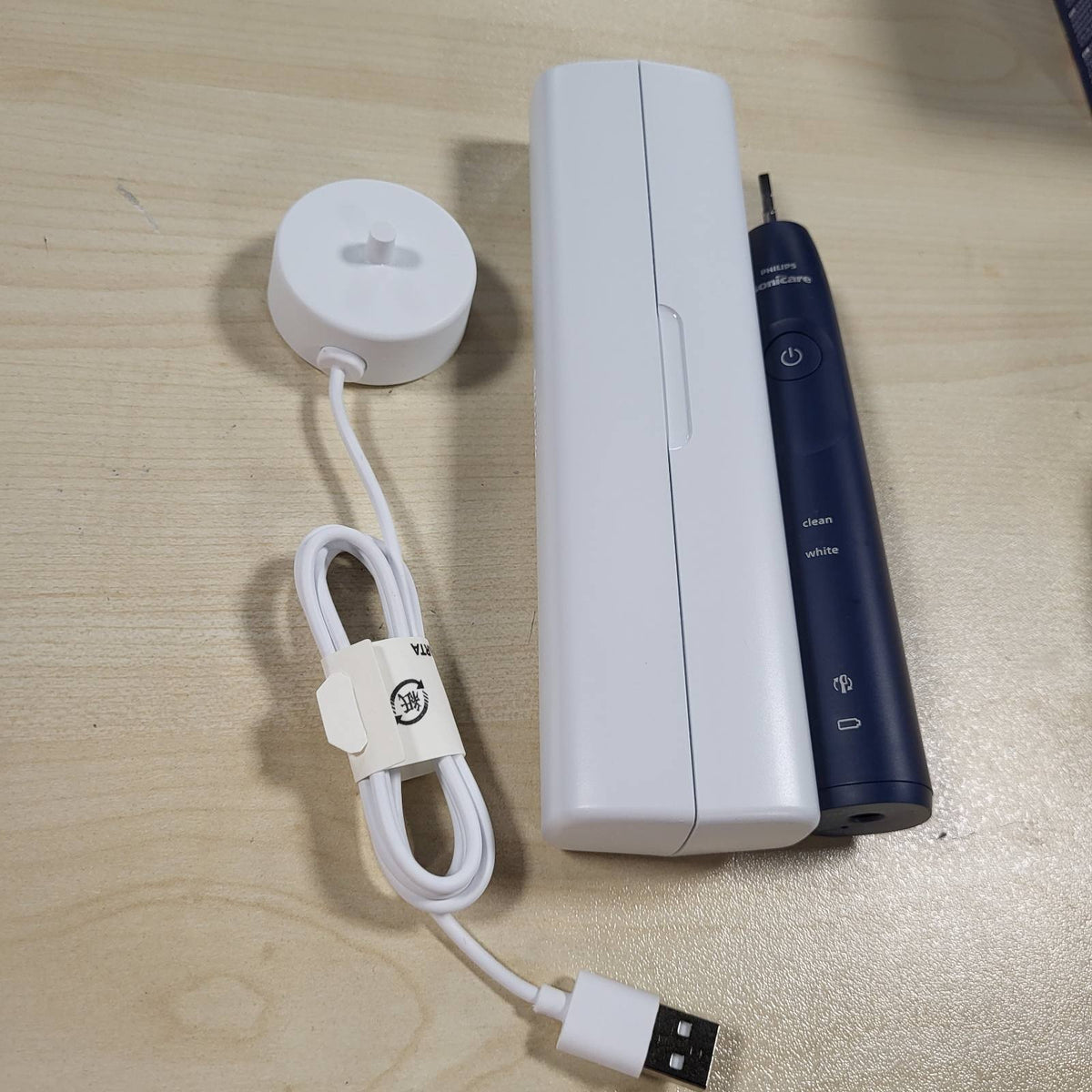 296541 - PHILIPS Furçë dhëmbësh elektrike Sonicare 5500, 2 mënyra pastrimi, kontroll presioni, EasyStart, SmartTimer, BrushPacer, e bardhë dhe blu e errët, pako me 2, modeli HX7119/01