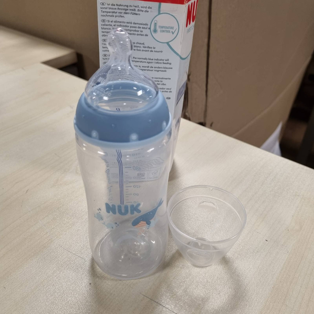 297519 - NUK First Choice Shishe për foshnje, 300 ml, 3+ muaj, kundër kolikave, PP, Tregues kontrolli të temperaturës, Balenë, 1 copë