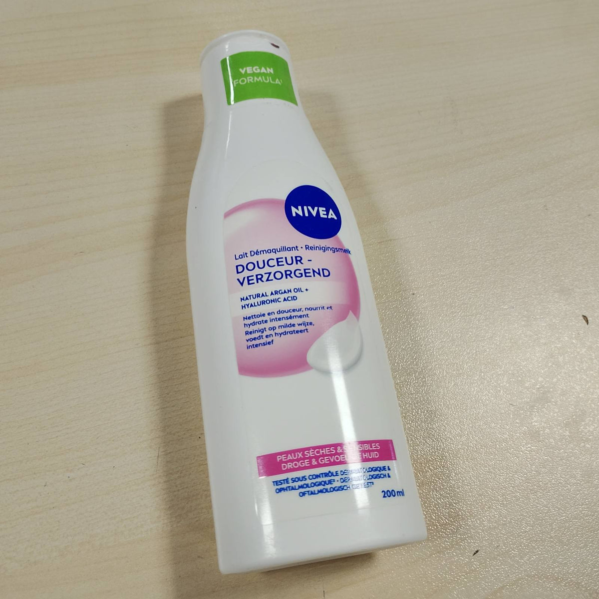 297766 - NIVEA Qumësht Pastrues i Butë për Fytyrën - Efektivitet i Ujitjes - 200 ml