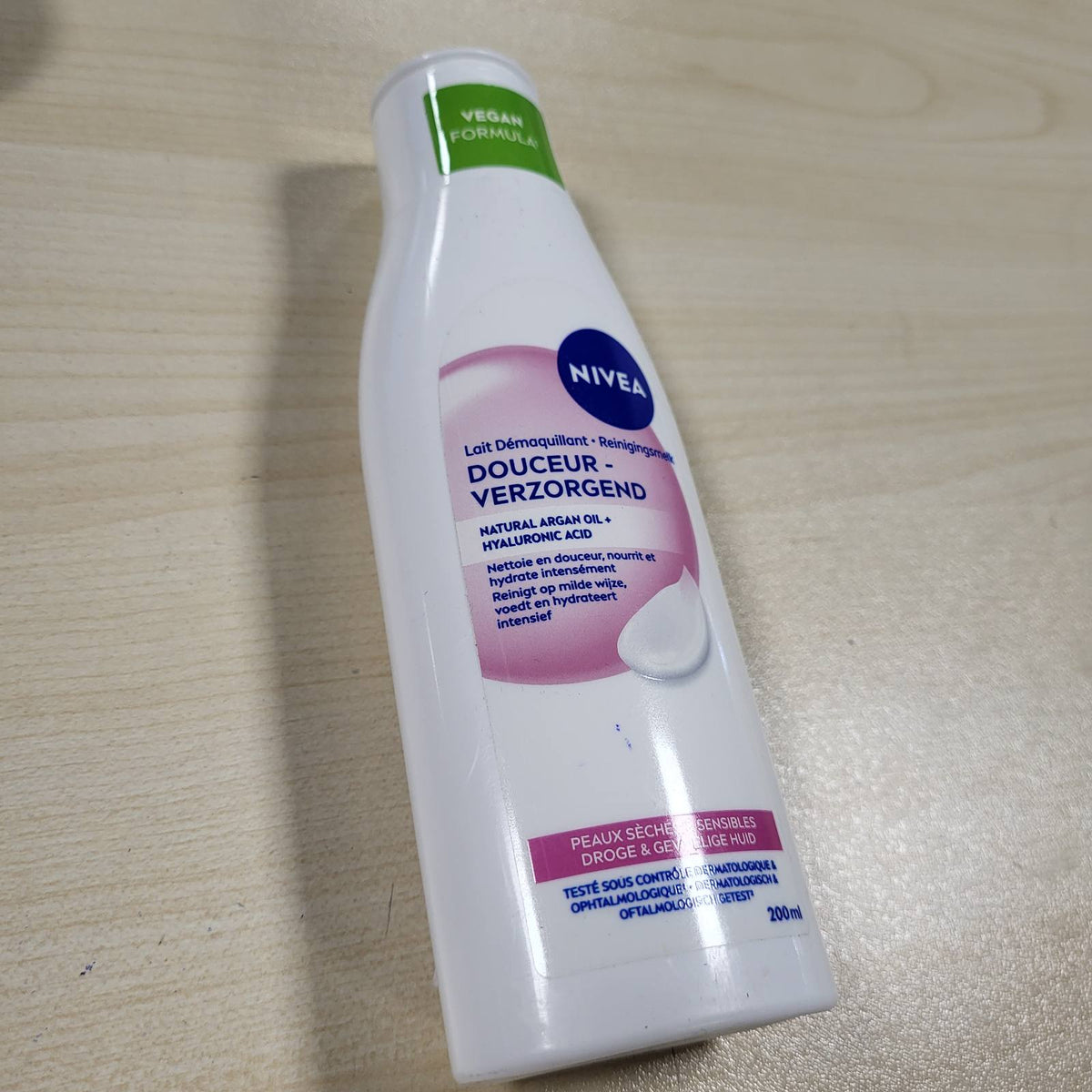 297767 - NIVEA Qumësht Pastrues i Butë për Fytyrën - Efektivitet i Ujitjes - 200 ml