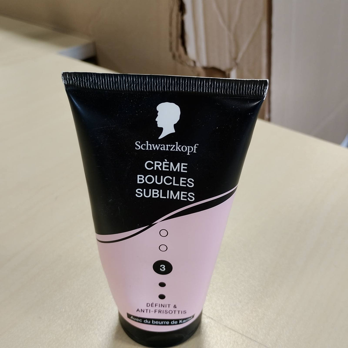 298745 - SCHWARZKOPF - Krem për Kaçurrela Sublime, 150 ml, vegan, pa silikon, mbajtje normale