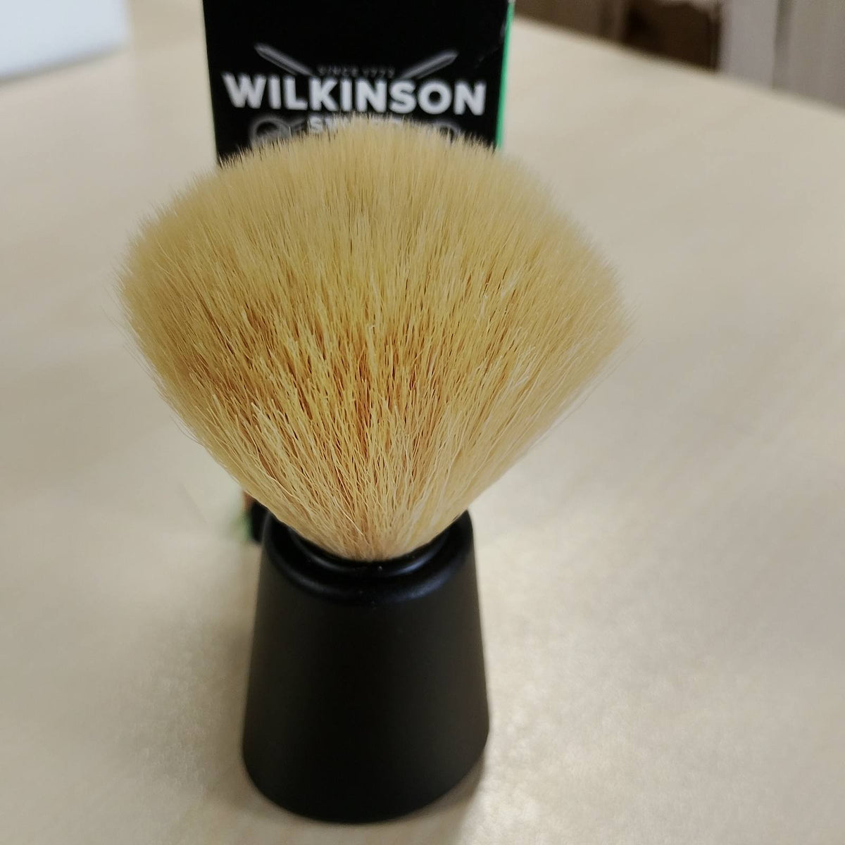 298750 - Wilkinson Sword - Furçë rroje Classic, 1 copë, set berberi për përdorim në shtëpi