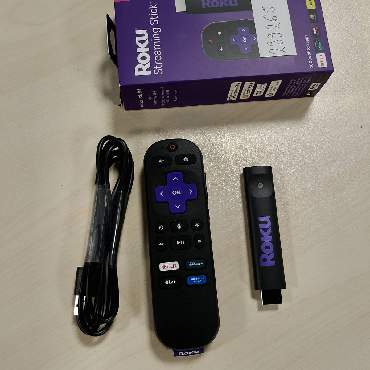 299265 - Roku® Streaming Stick™ 2025 - Pajisje transmetimi HD për TV me telekomandë zanore