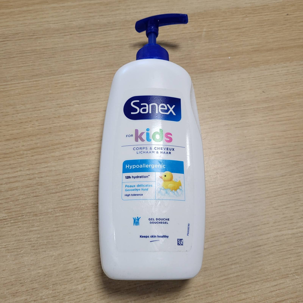 300518 - Set Sanex BiomeProtect Kids me xhel dushi dhe shampo, pastron butësisht flokët dhe lëkurën delikate, 700 ml