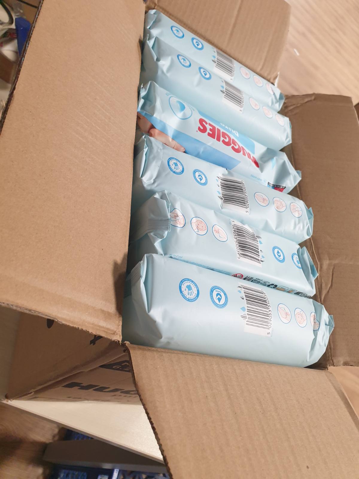 300623 - HUGGIES Peceta për Foshnje Pure, Pako me 18 Copë (Gjithsej 1008 Peceta) - Peceta me 99% Ujë të Pastër - Pa Aromë për Pastrim të Butë
