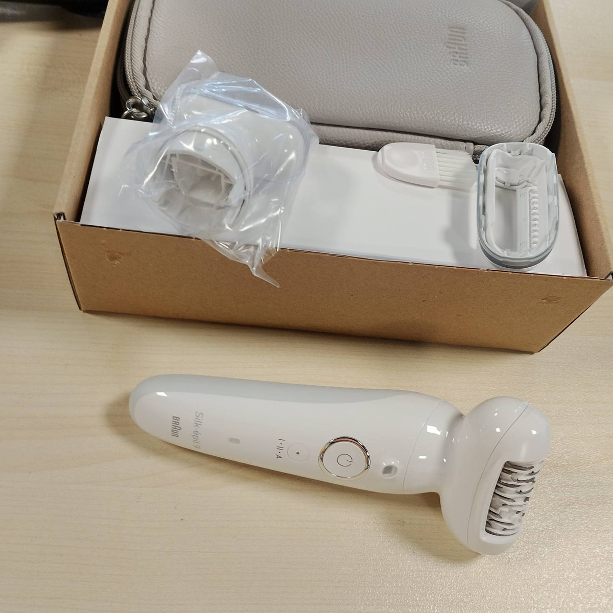 301605 - BRAUN Silk·épil 9 9-041, Epilator me kokë rrotulluese, argjendi, për lëkurë të thatë dhe të lagësht