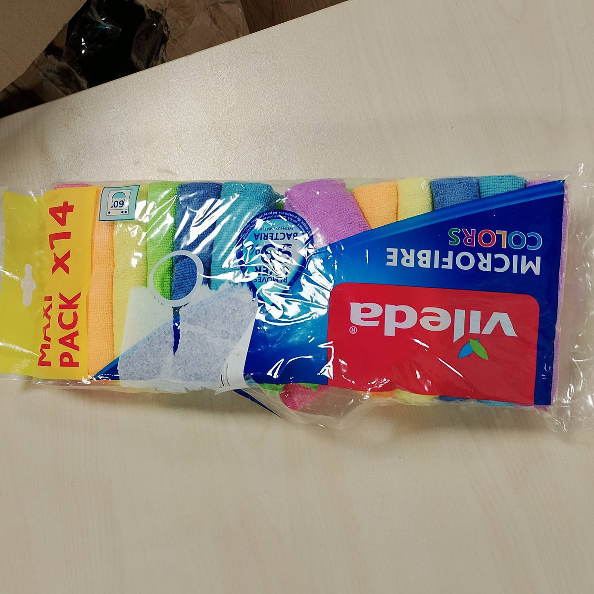 302395 - VILEDA Peceta shumëpërdorimëshe Mikrofibër 30 x 30 cm, 100% Mikrofibër, Pako Maxi me 14 copë