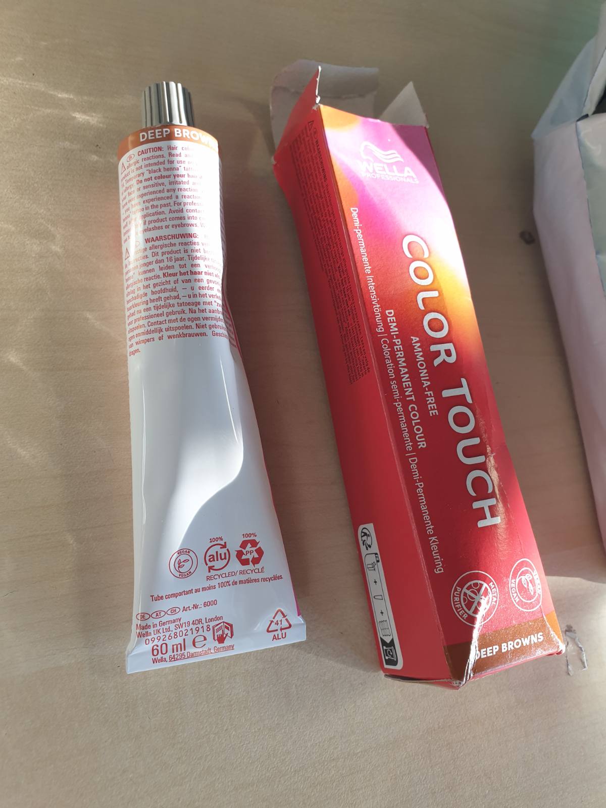 303752 - WELLA PROFESSIONALS Color Touch Deep Browns 7/73 Bjonde e Mesme Kafe-e Artë – Ngjyrë flokësh intensive vegane pa amoniak me Metal Purifier – 60 ml