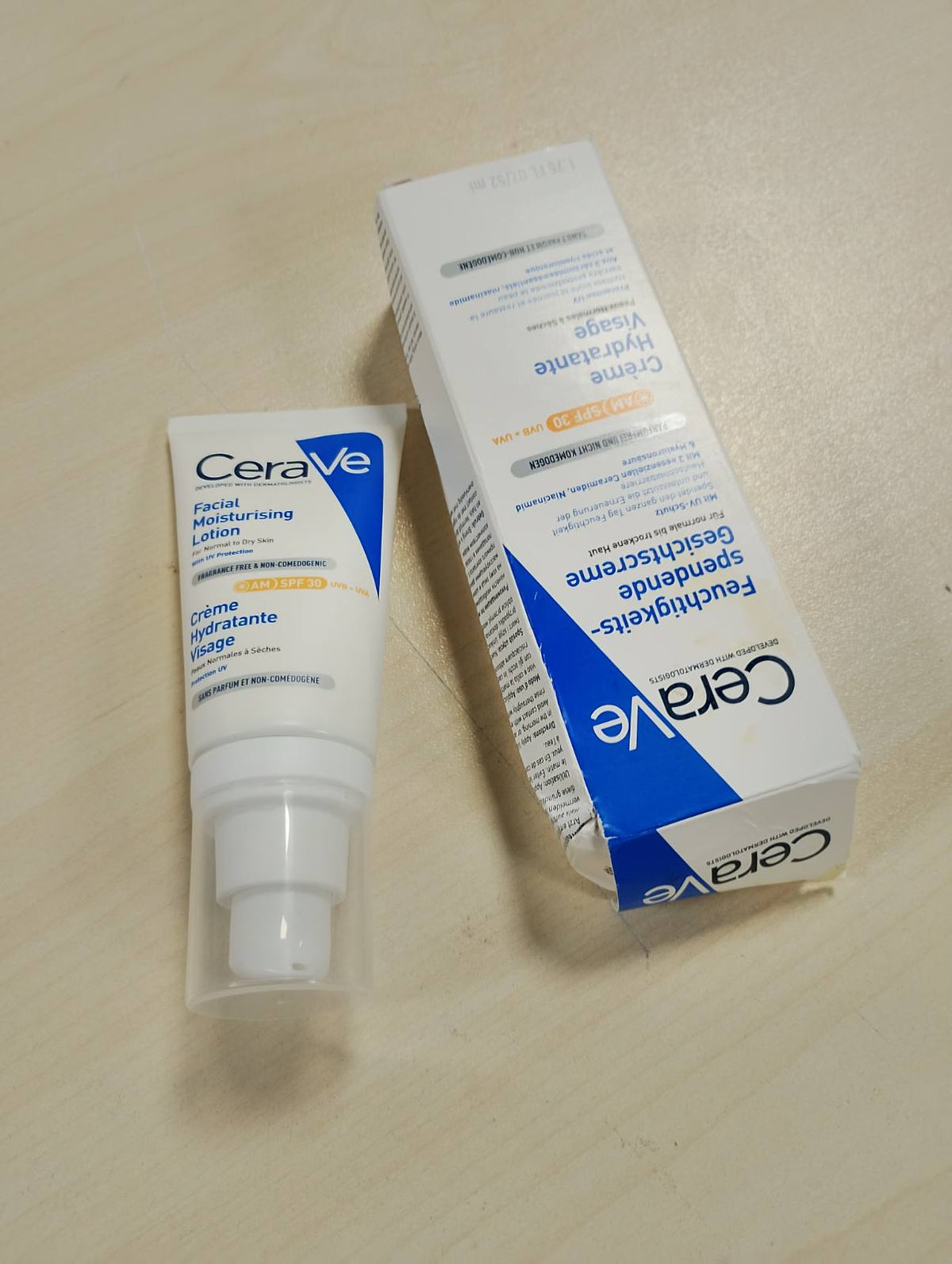 306608 - CERAVE Krem hidratues për fytyrën SPF 30, mbrojtje nga dielli UVA dhe UVB, hidratim 24 orësh, acid hialuronik, niacinamidë, ceramide, për lëkurë normale deri të thatë
