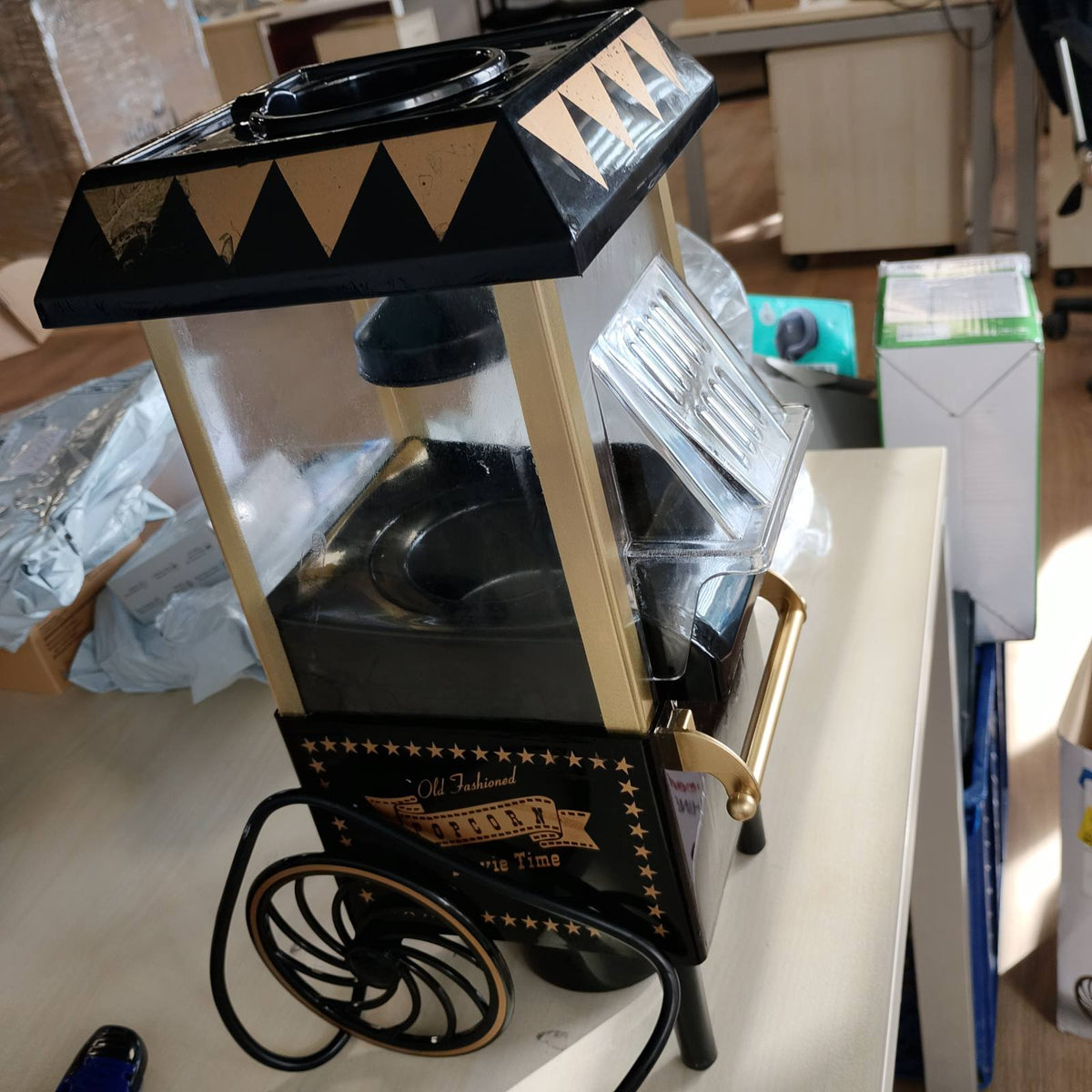 309854 - NK Makinë për Kokoshka Retro 1200W me Ajër të Nxehtë, Kapacitet 0.3L, e Vogël dhe Kompakte, Përgatitje e Shpejtë në 2 Minuta, E Zezë
