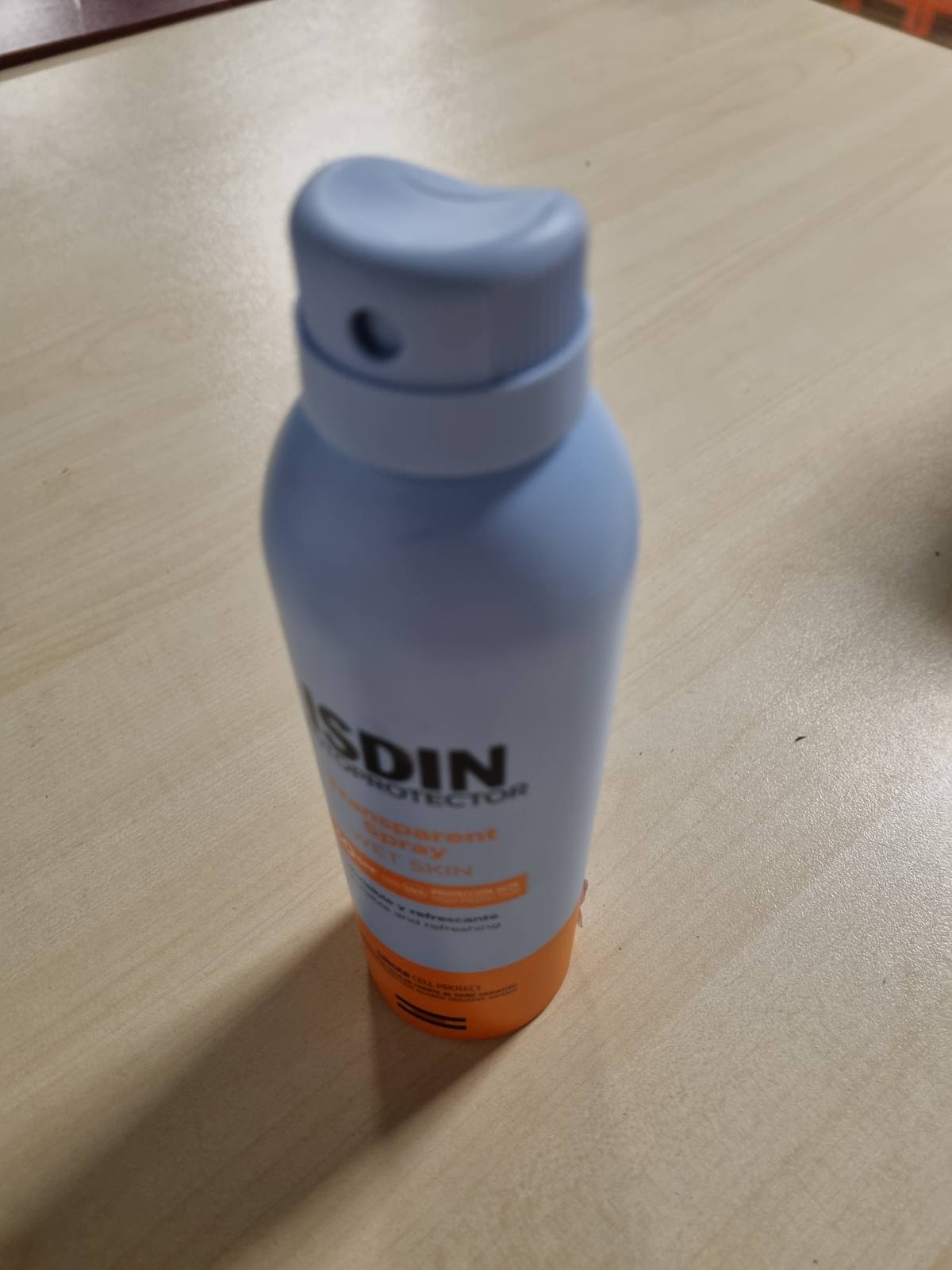311399 - ISDIN Sprej Transparent për Lëkurë të Lagur SPF 30, 250ml, mbrojtje nga dielli, i padukshëm dhe efektiv