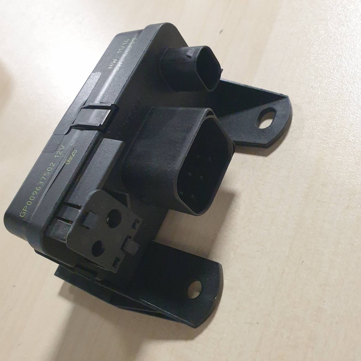 312635 - FEBI BILSTEIN Releja e prizës së shkëlqimit 30905, 1 copë