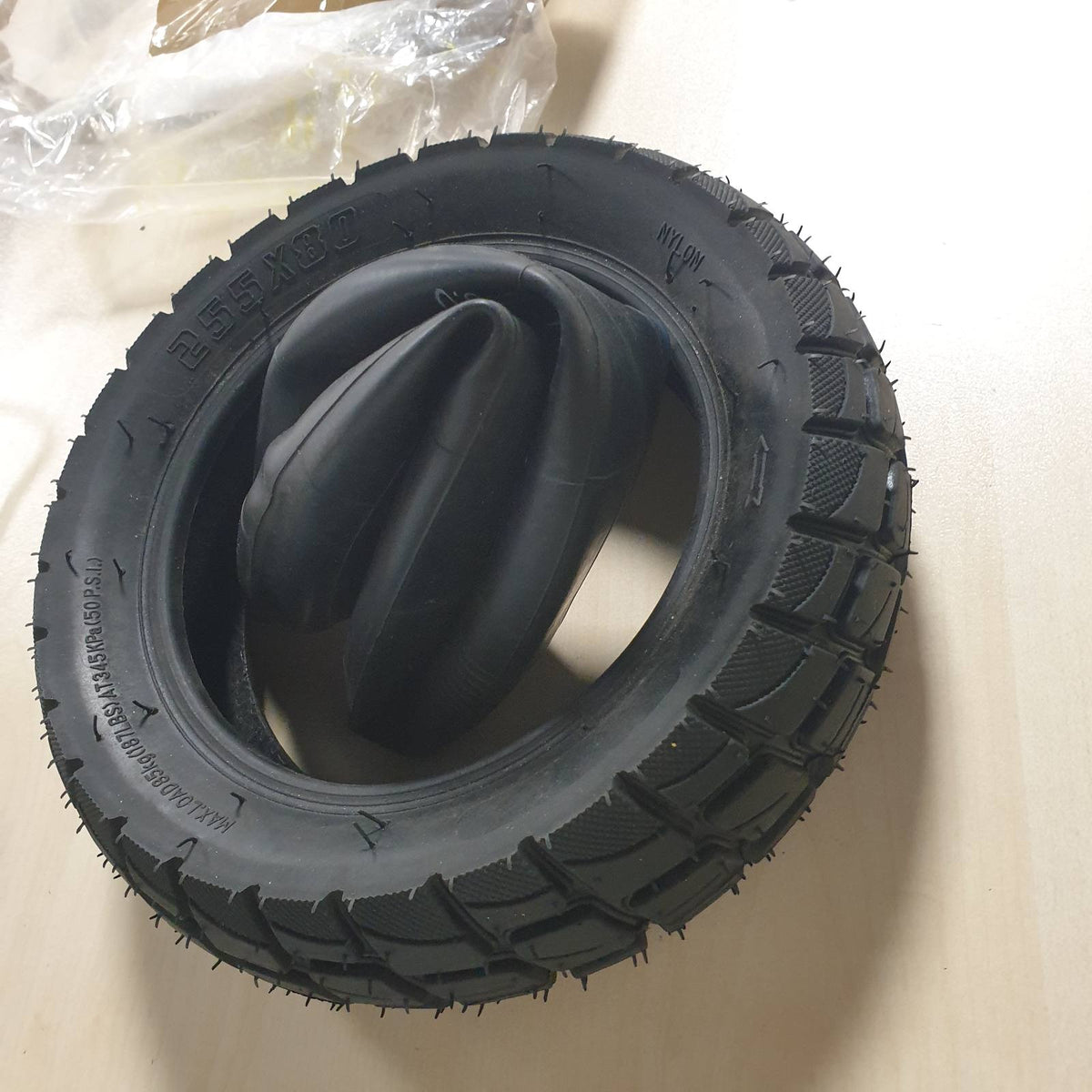 313669 - EZWEIJI Gomë elektrike skuteri 80/65-6 e pajtueshme me Kugoo M4 / Joyor