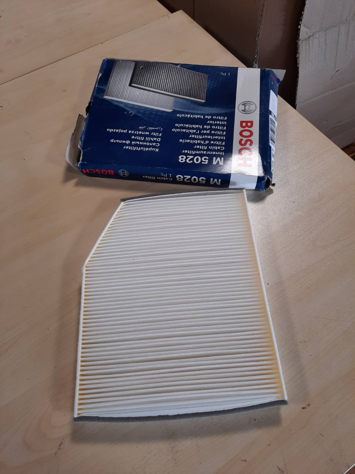 314997 - BOSCH Filtri i ajrit të kabinës 1987435028