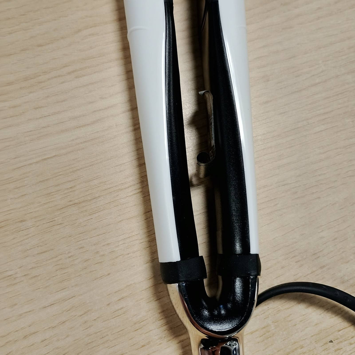 315087 - Drejtuese për flokë platinum+, inteligjente për të gjitha llojet e flokëve, pllaka 26 mm, mbrojtje 2x e ngjyrës