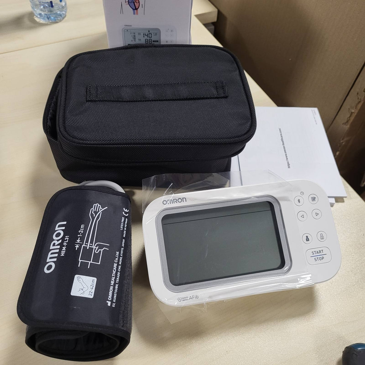 315323 - itor i tensionit të gjakut për krahun e sipërm X7 Smart AFib, 2 përdorues, Pranga Intelli Wrap 22–42 cm, I validuar klinikisht