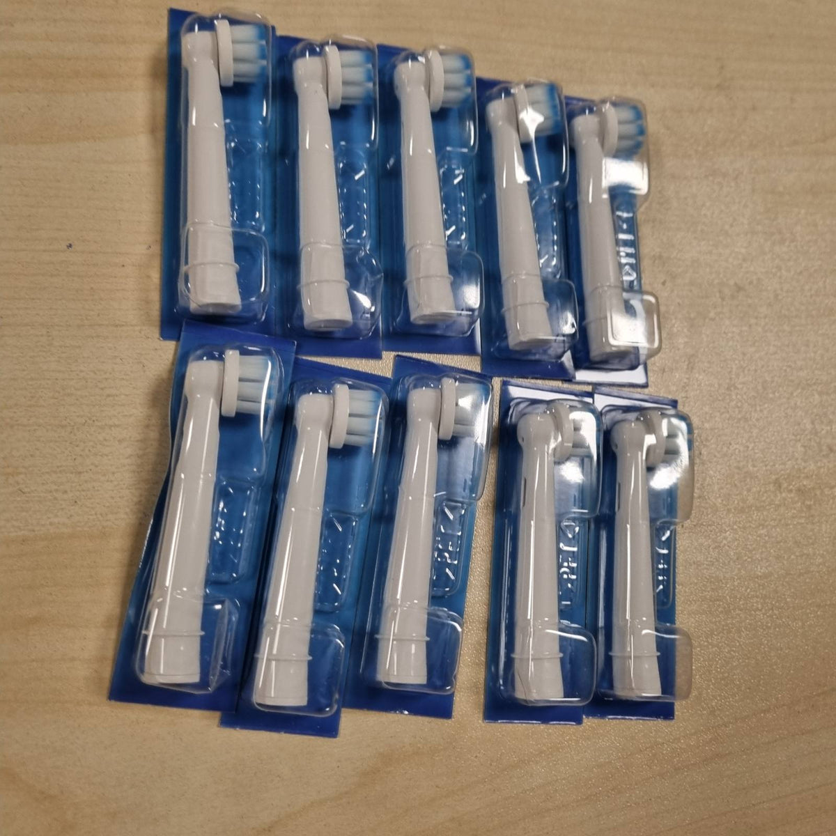 315977 - ORAL-B Kokë Zevendësuese Sensitive Clean, Pako me 10, për Furçën Elektrike të Dhëmbëve Oral-B Pro, Fije Ultra të Buta për Mishra të Ndjeshme