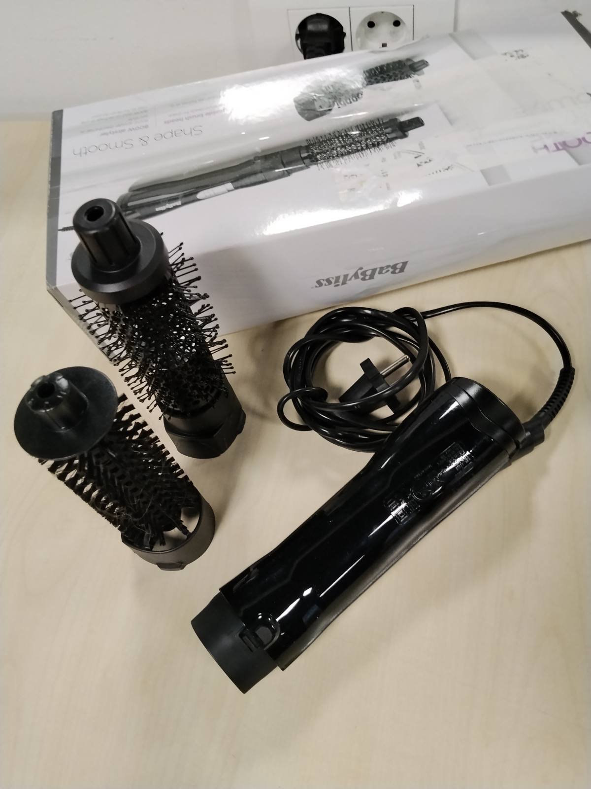 316374 - BaByliss Shape & Smooth - Furçë me ajër të nxehtë 800W, aksesorë 30 mm dhe 20 mm