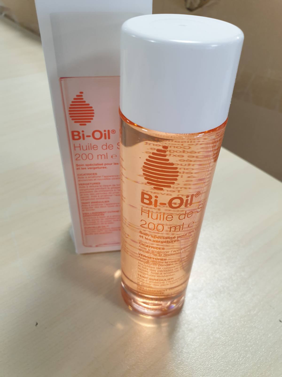 316507 - BIO-OIL Vaj për Kujdesin e Lëkurës - 1 x 200 ml - Kujdes i Specializuar për Shenjat e Strijeve, Shenjat, Lëkurën e Thatë dhe Nonin e Lëkurës së Pabarabartë