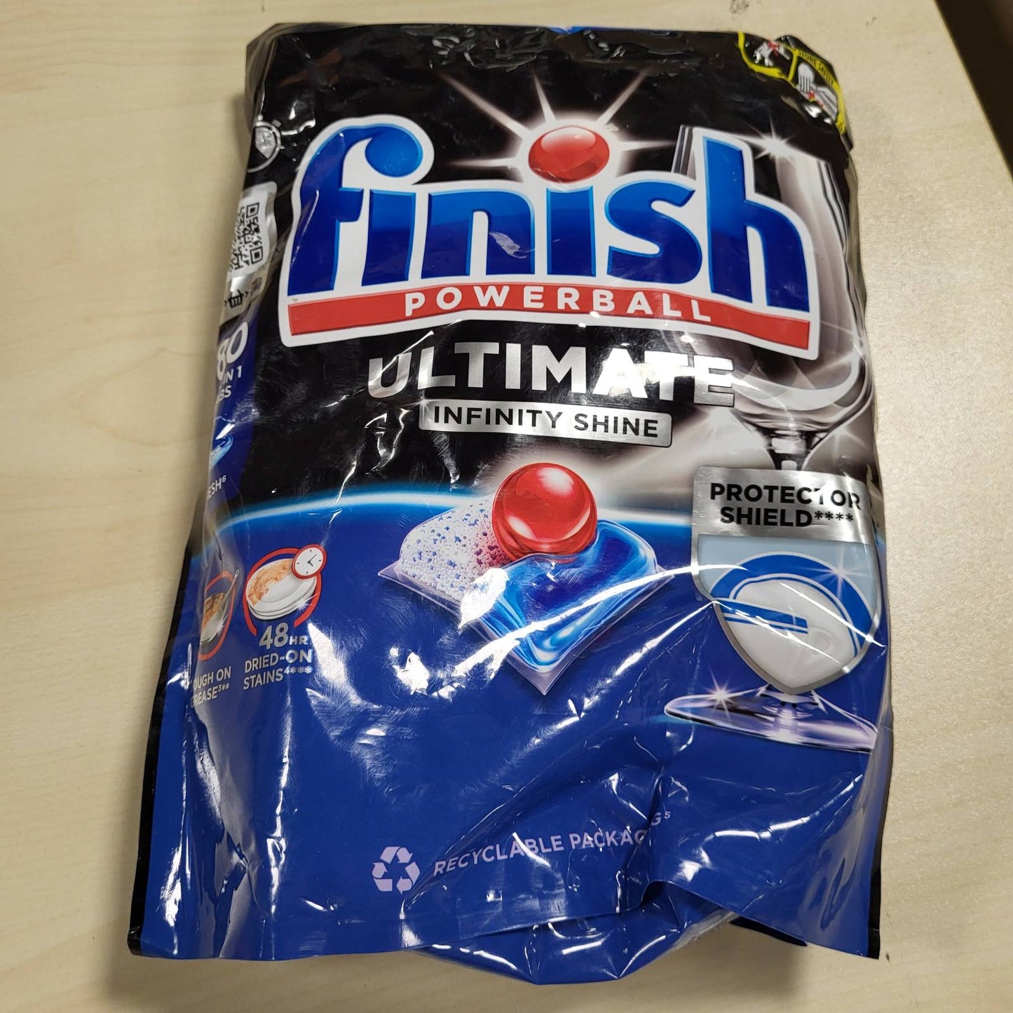 316607 - FINISH Tableta për lavastovilje Ultimate Infinity Shine - 80 kapsula, të pakrahasueshme kundër njollave kokëforta