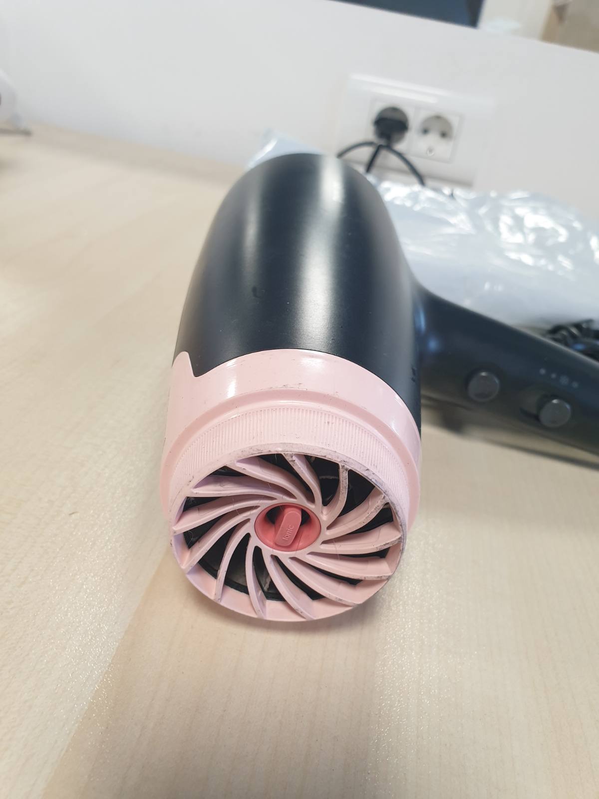 316617 - PHILIPS Tharëse flokësh Seria 3000, 2100W, Funksion Jonizimi, BHD350/10