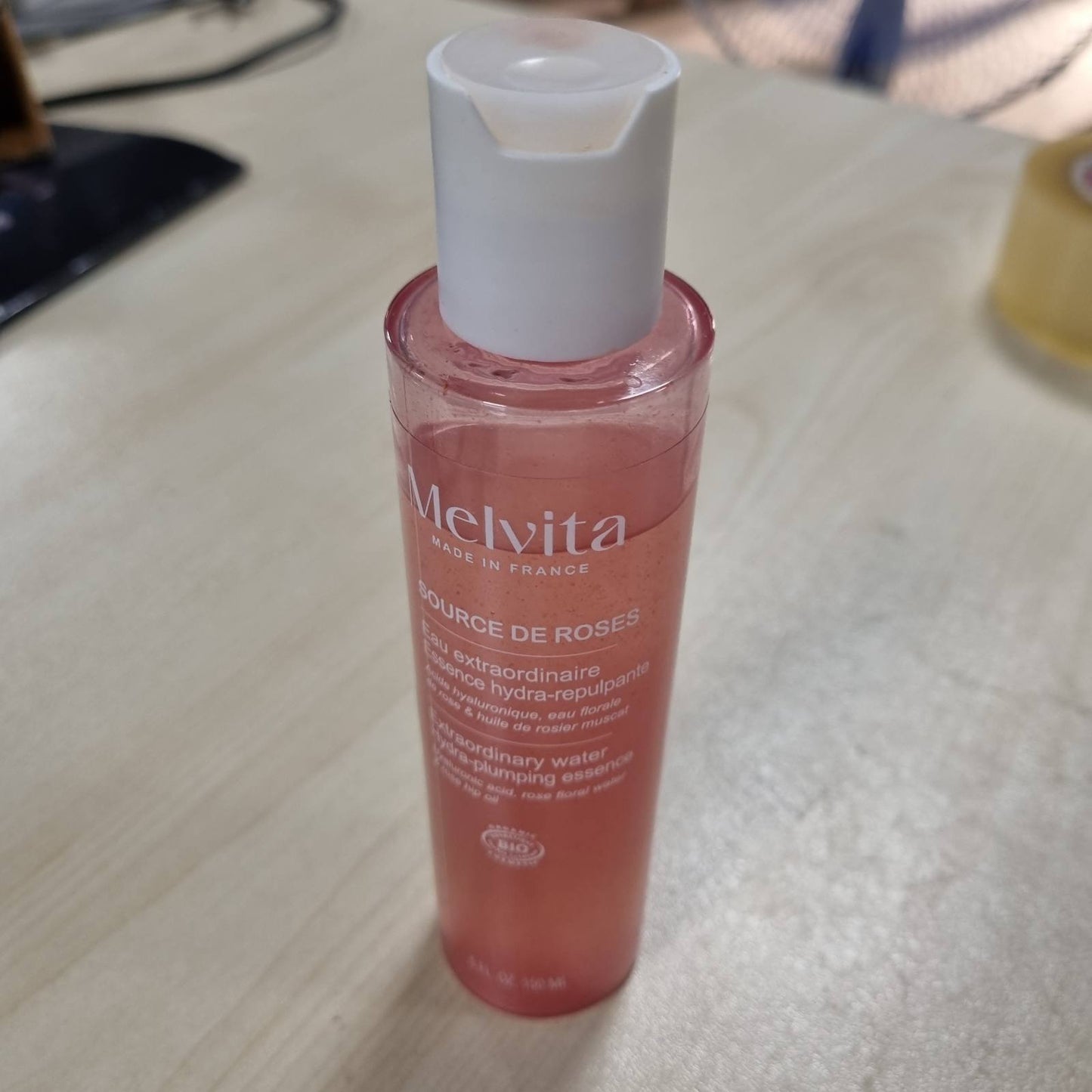 316930 - MELVITA Ujë i Jashtëzakonshëm 150ml, Esencë Plumping Source de Roses, Hidratim Intensiv, Acid Mikro Hialuronik