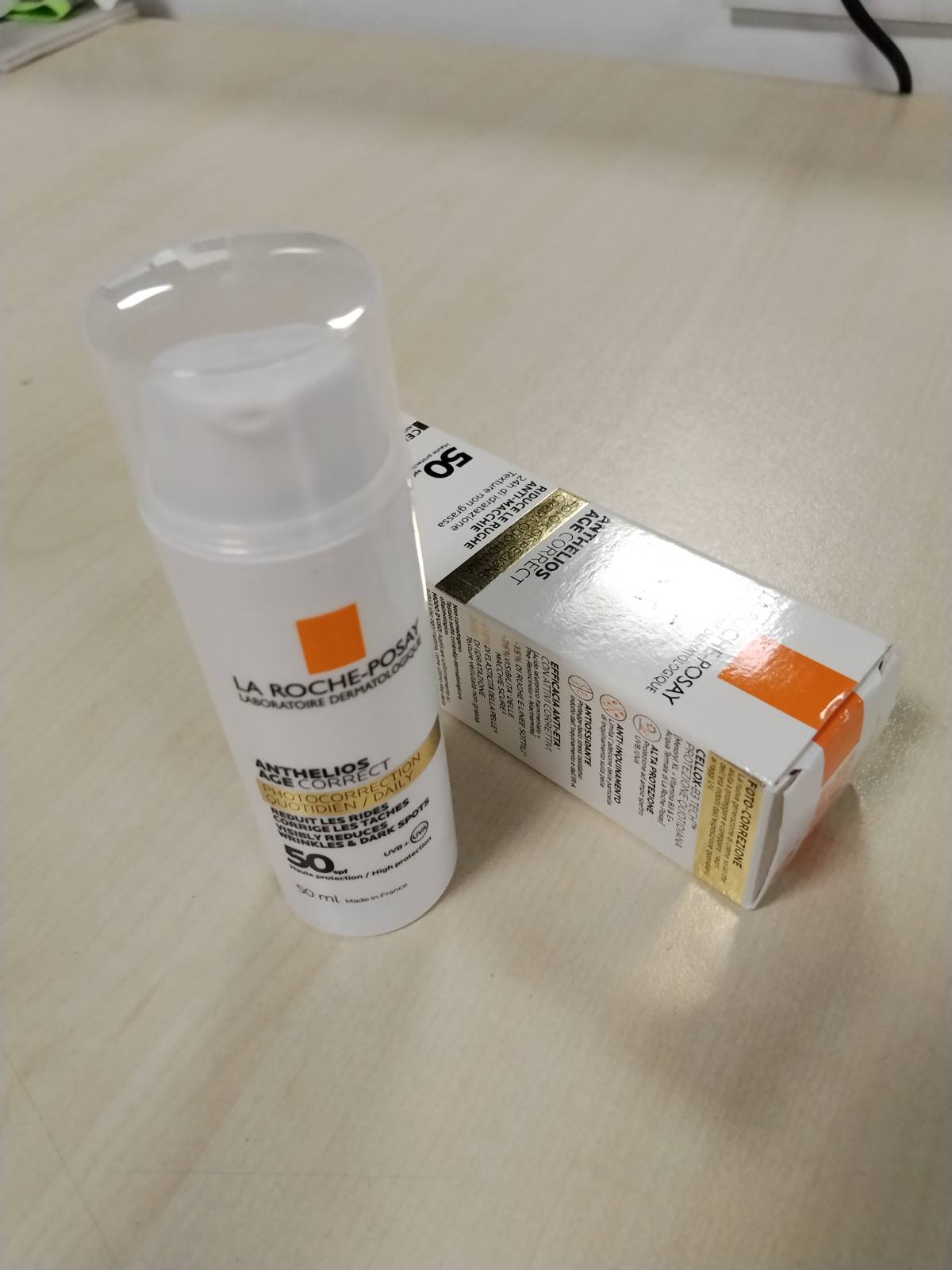 316946 - LA ROCHE-POSAY Anthelios Age Correct, Krem Ditor Hidratues Kundër Plakjes me SPF 50, 50 ml