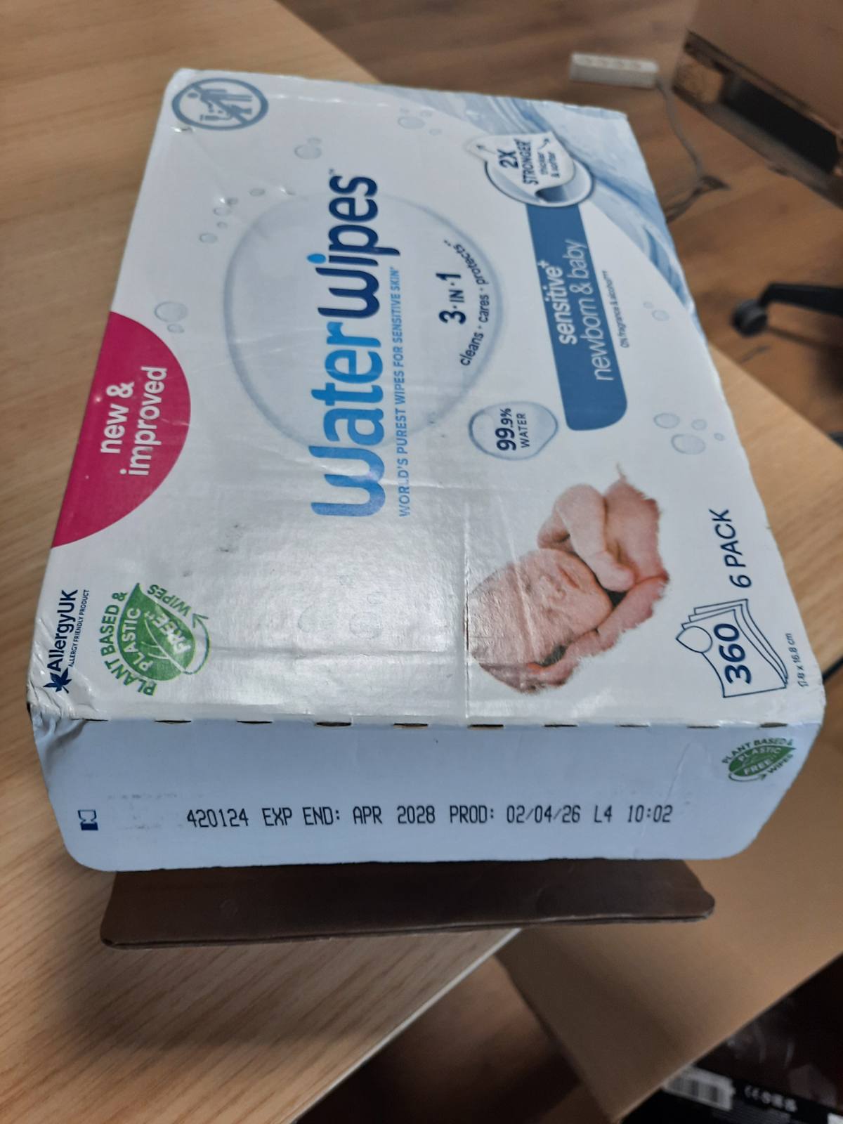317072 - WATERWIPES Peceta Sensitive+ për të porsalindur dhe bebe, 360 peceta (6 pako), 99.9% ujë, pa aromë
