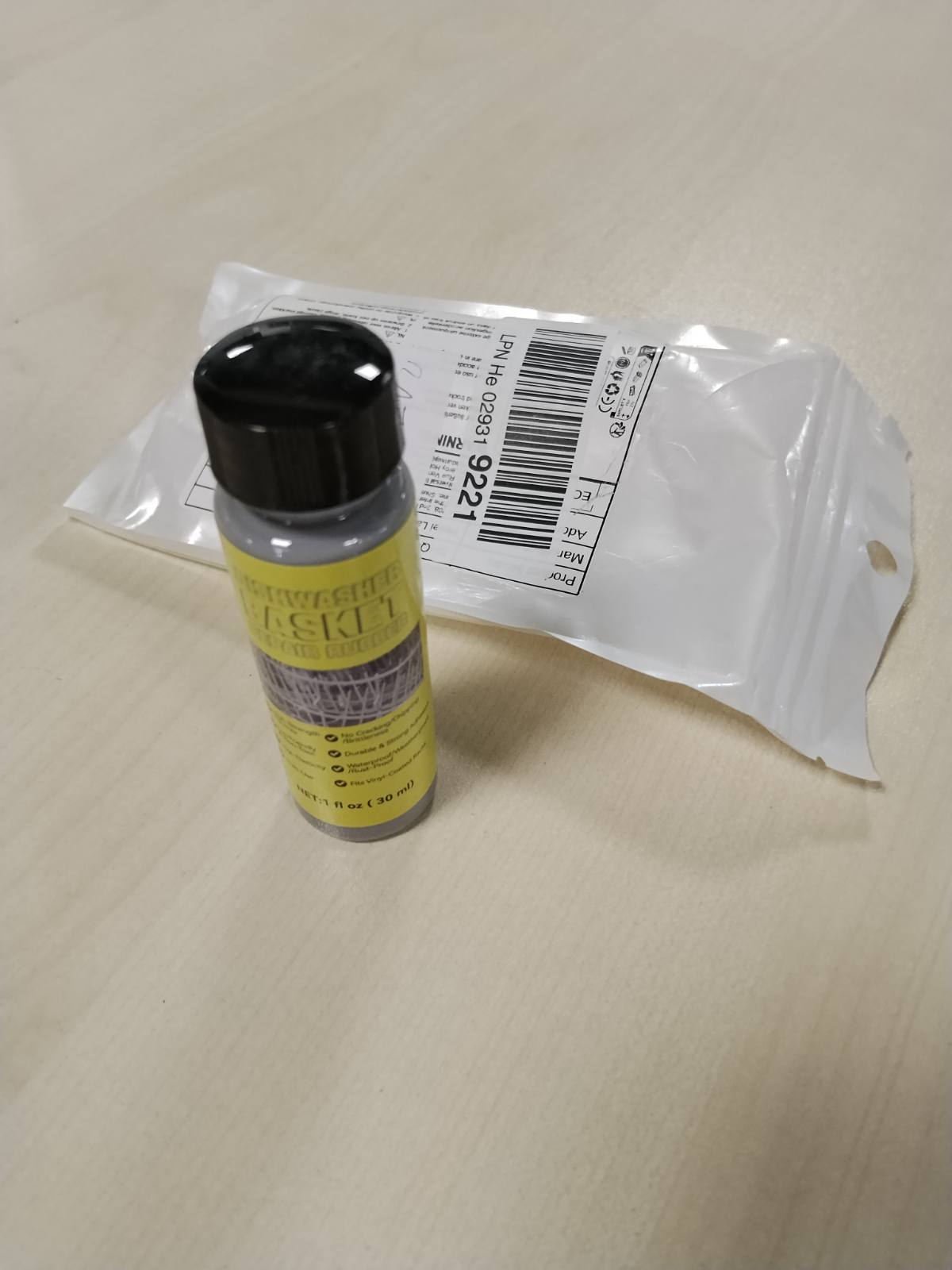 317825 - Riparimi i ndryshkut të shportës së lavastoviljes, 30 ml, lëng i bardhë, frenues i ndryshkut