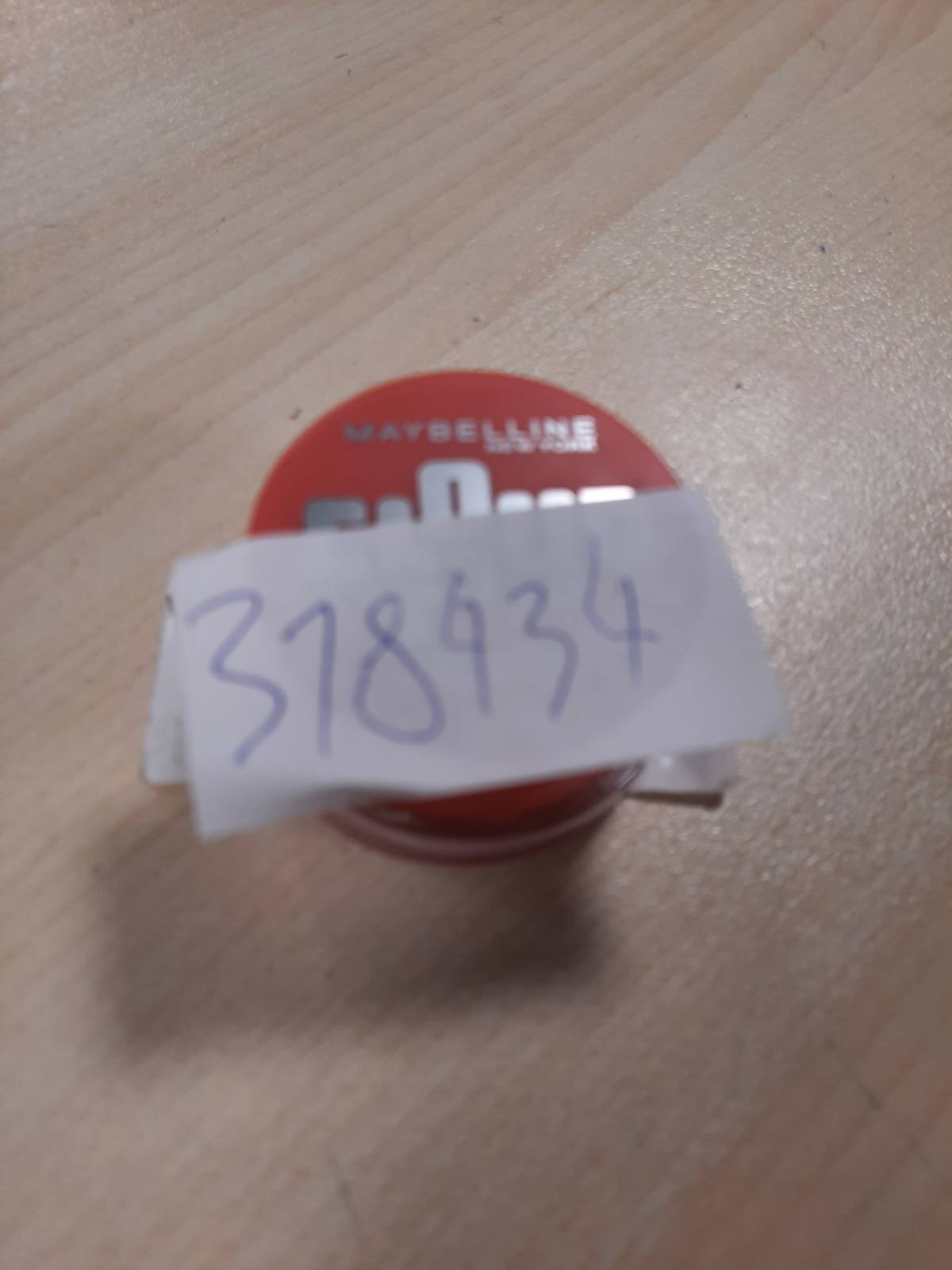318434 - MAYBELLINE NEW YORK - Skuqës shkumë shumëpërdorimësh - Faqe dhe buzë - Përfundim mat i paqartë - Teksturë e lehtë - Deri në 14 orë përdorim - Rezistent ndaj transferimit - Cloudtopia - Ngjyra: 05 Coral Illusion