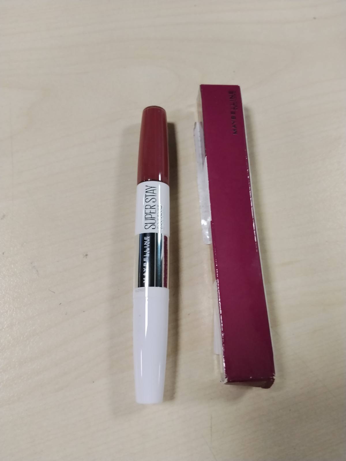 318499 - MAYBELLINE NEW YORK Buzëkuq Superstay 24H Ngjyra: Absolute Plum (340)