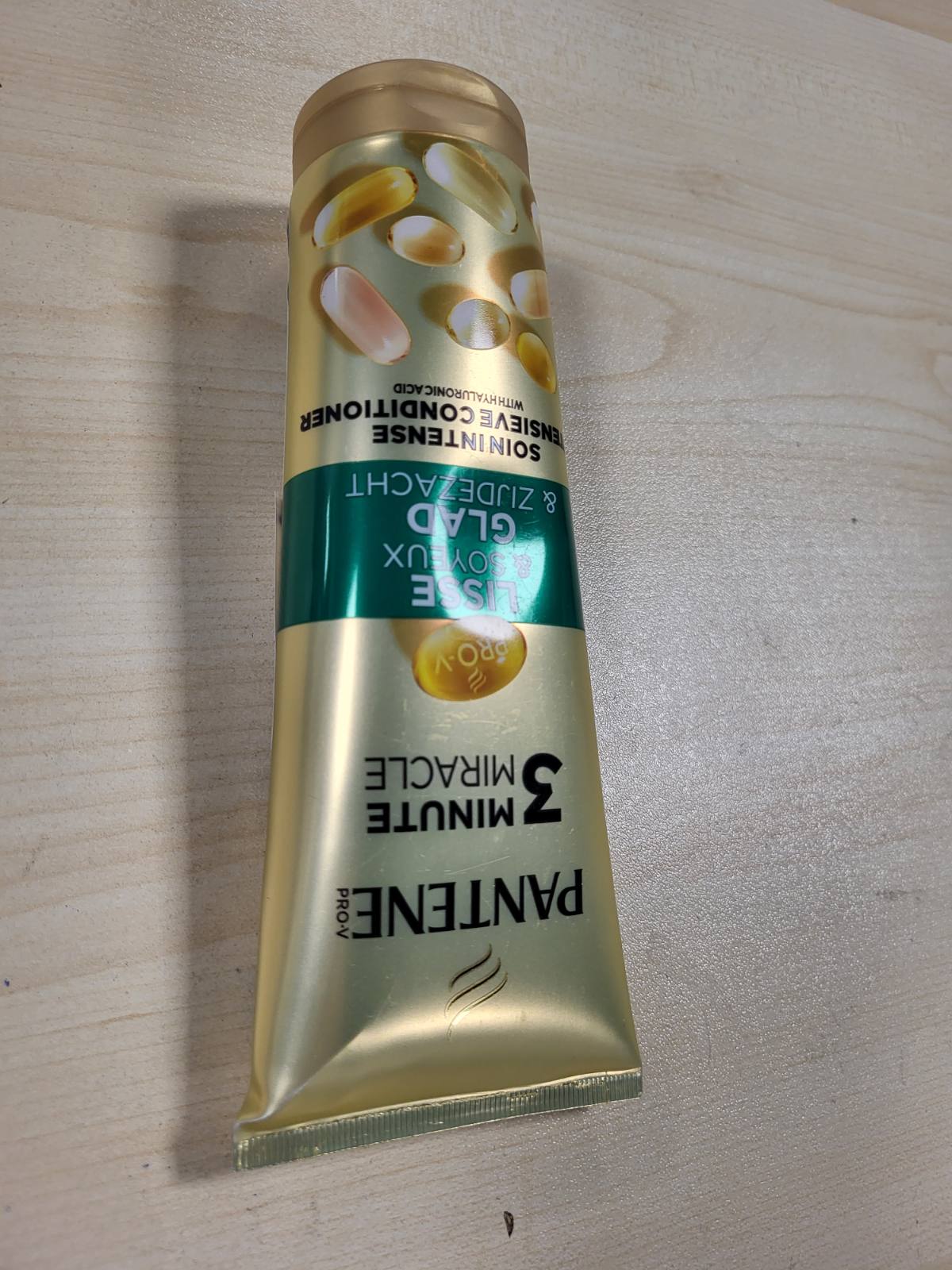 318787 - PANTENE PRO-V BALSAM MREKULLIE 3-MINUTËSH, 220 ml, për flokë kaçurrela dhe të thata, Formula Pro-V me Nutri-Plex aktiv
