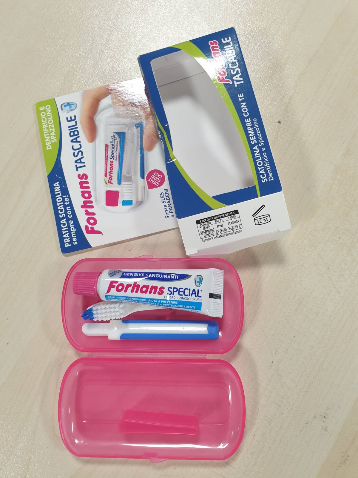 318860 - FORHANS - Pastë dhëmbësh speciale xhepi + furçë dhëmbësh