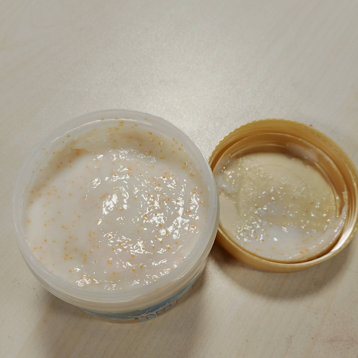 318995 - PANTENE PRO-V Maskë për Hidratim të Thellë dhe Intensiv të Flokëve me Biotinë, 300ml